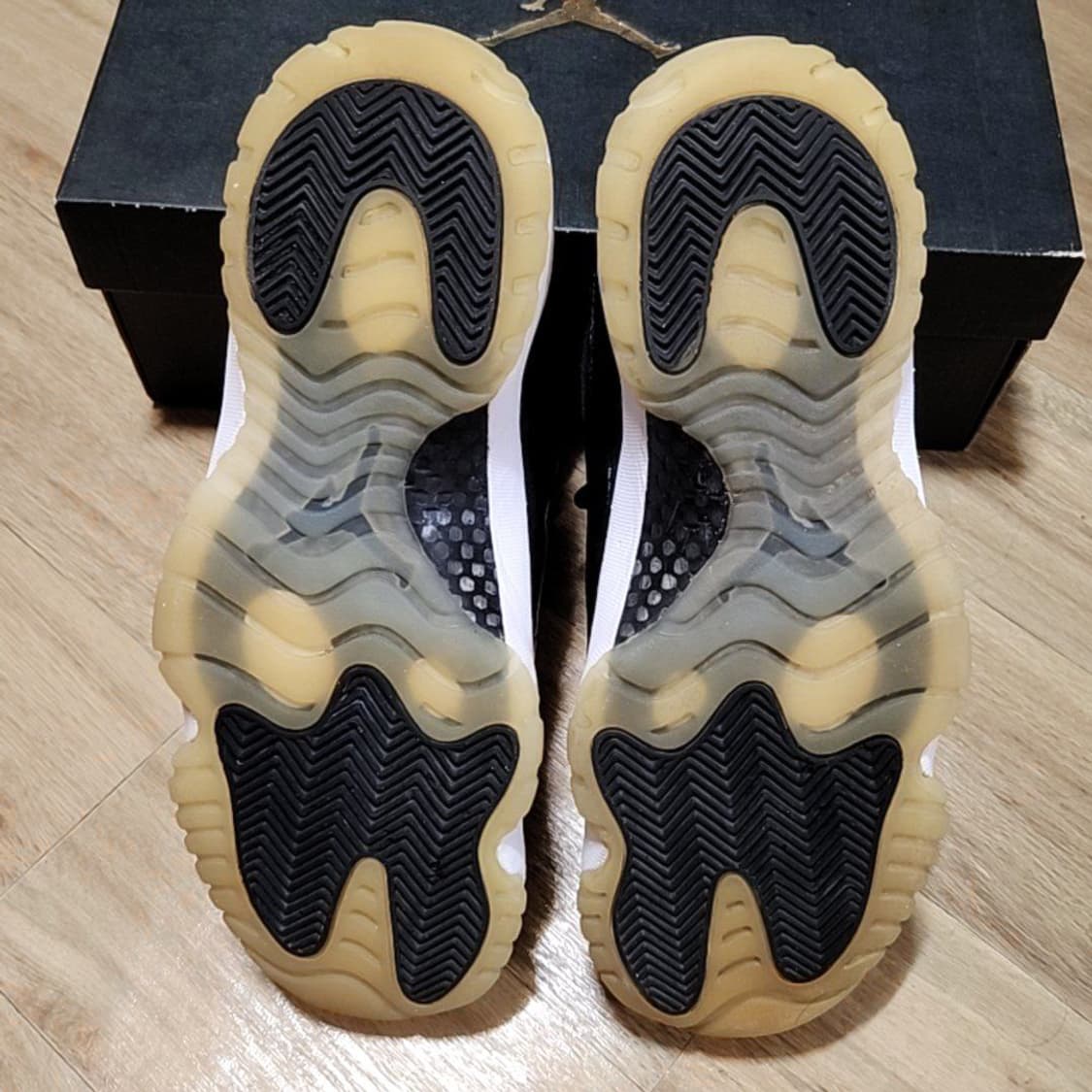 나이키 275 조던11 레트로 로우 상품이미지6