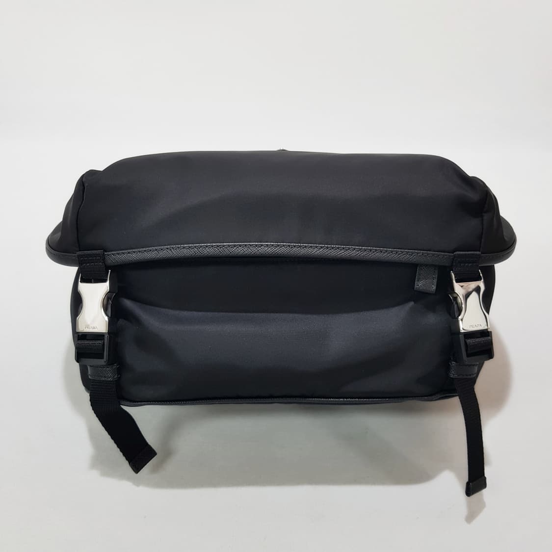프라다 리나일론 바이커백 2vh994 상품이미지7