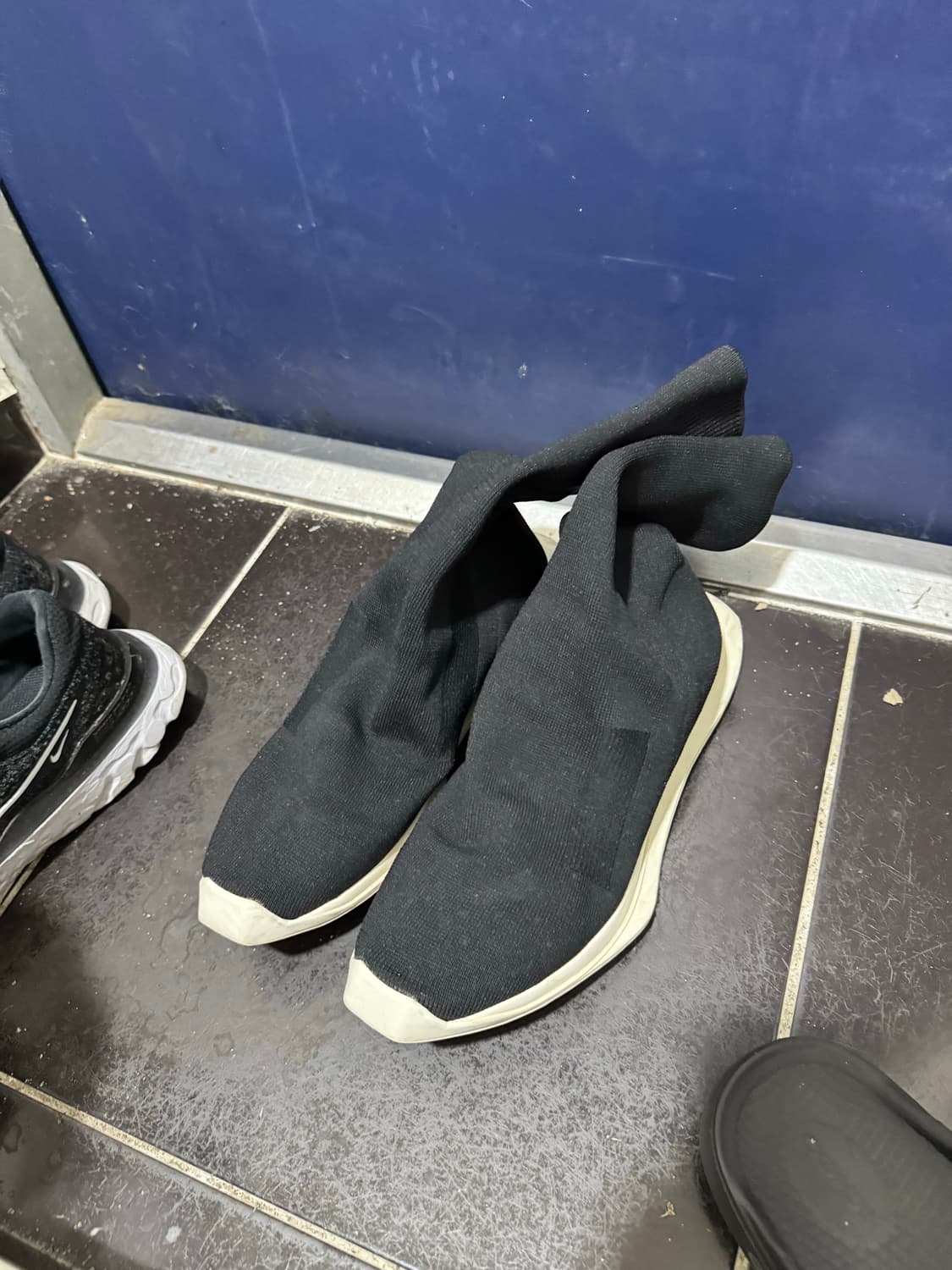 릭오웬스 다크쉐도우 삭스러너 상품이미지1