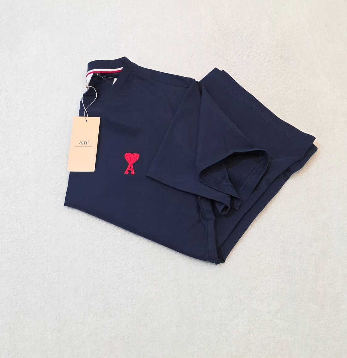 (새상품) AMI 아미 반팔티 기본티 상품이미지4