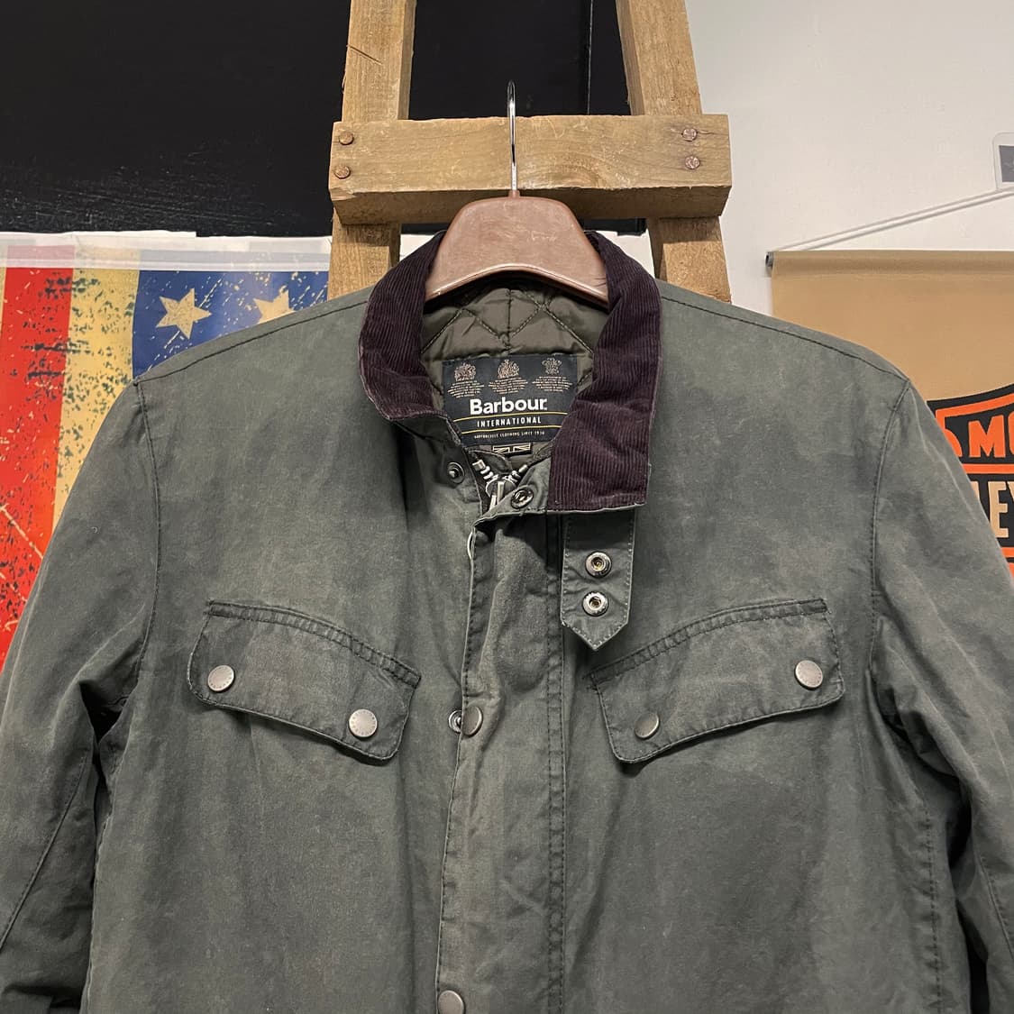 바버 인터네셔널 듀크 왁스 모터 사이클 자켓 비데일 뷰포트 상품이미지3