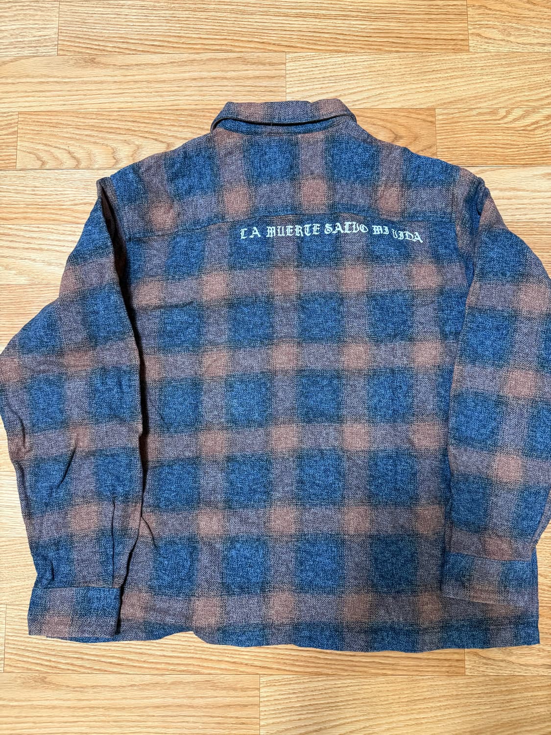 [XL] 블랙아웃 피어스 헤비 코튼 셔츠 레드 팝니다! 상품이미지2