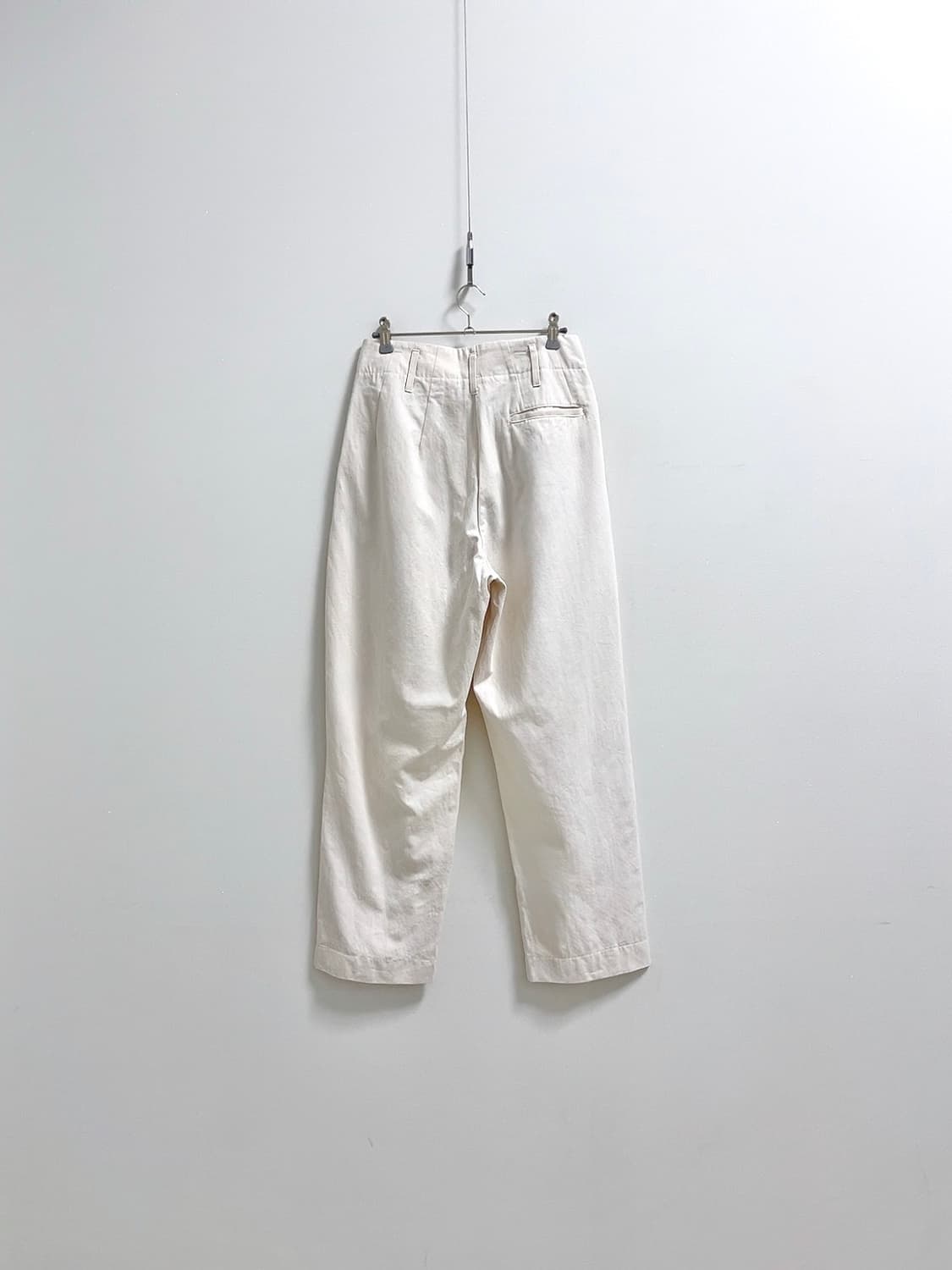 더일마 페인티드 핀턱 팬츠 상품이미지5