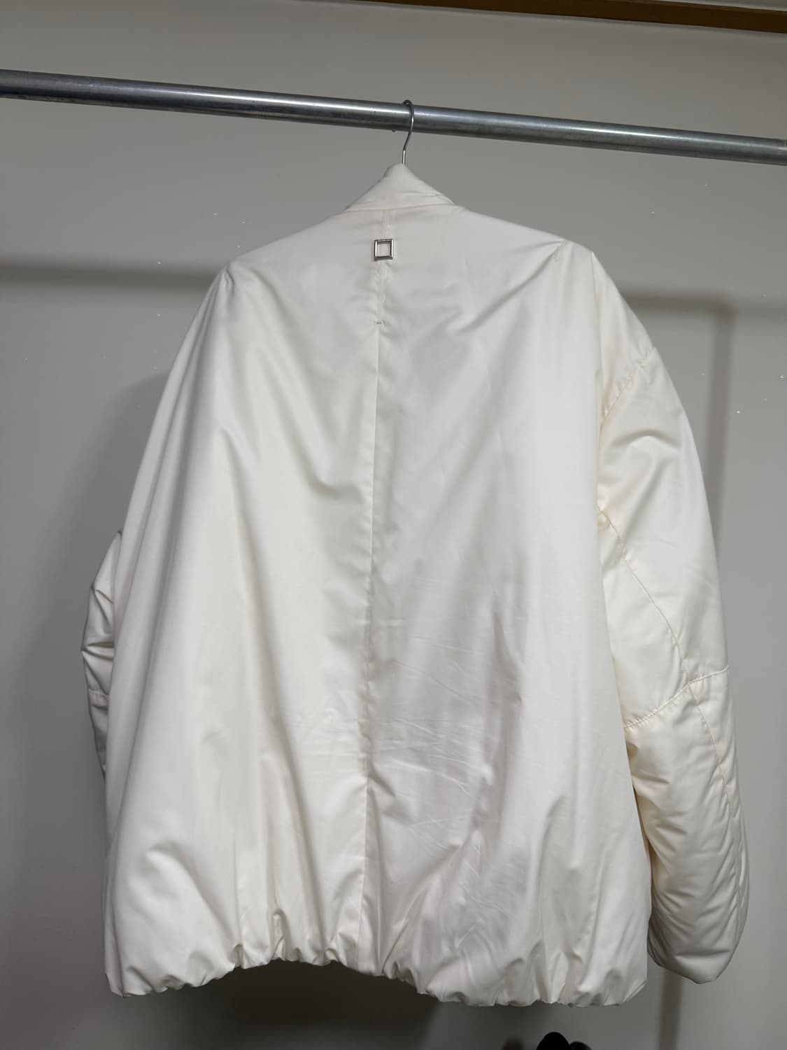 우영미 패디드 MA-1 아이보리 사이즈 48 상품이미지2