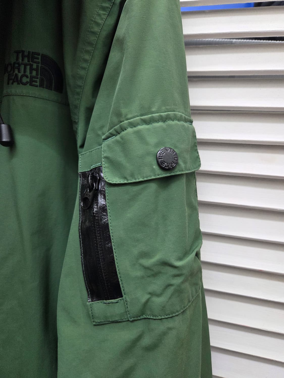노스페이스 화이트라벨 딥그린 하이벤트 바람막이 자켓 상품이미지5