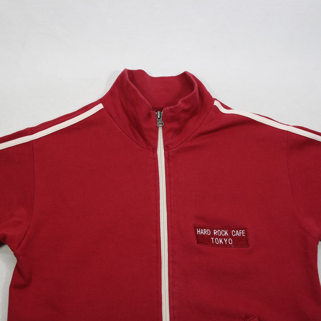 (착용컷) Hard Rock CAFE 트랙 자켓 (남성용 95) 상품이미지5