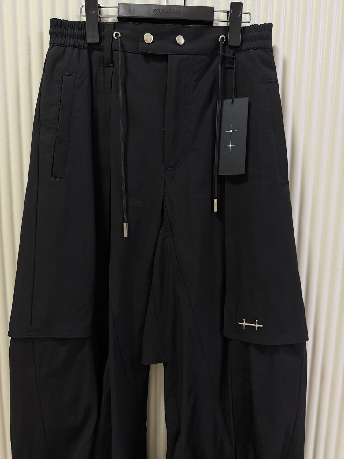 [새상품] 송지오 옴므 엘리엇 에밀 어설트 와이드 팬츠 블랙 76 상품이미지4