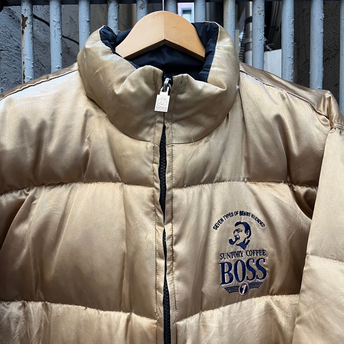Boss Coffee reversible down 상품이미지5