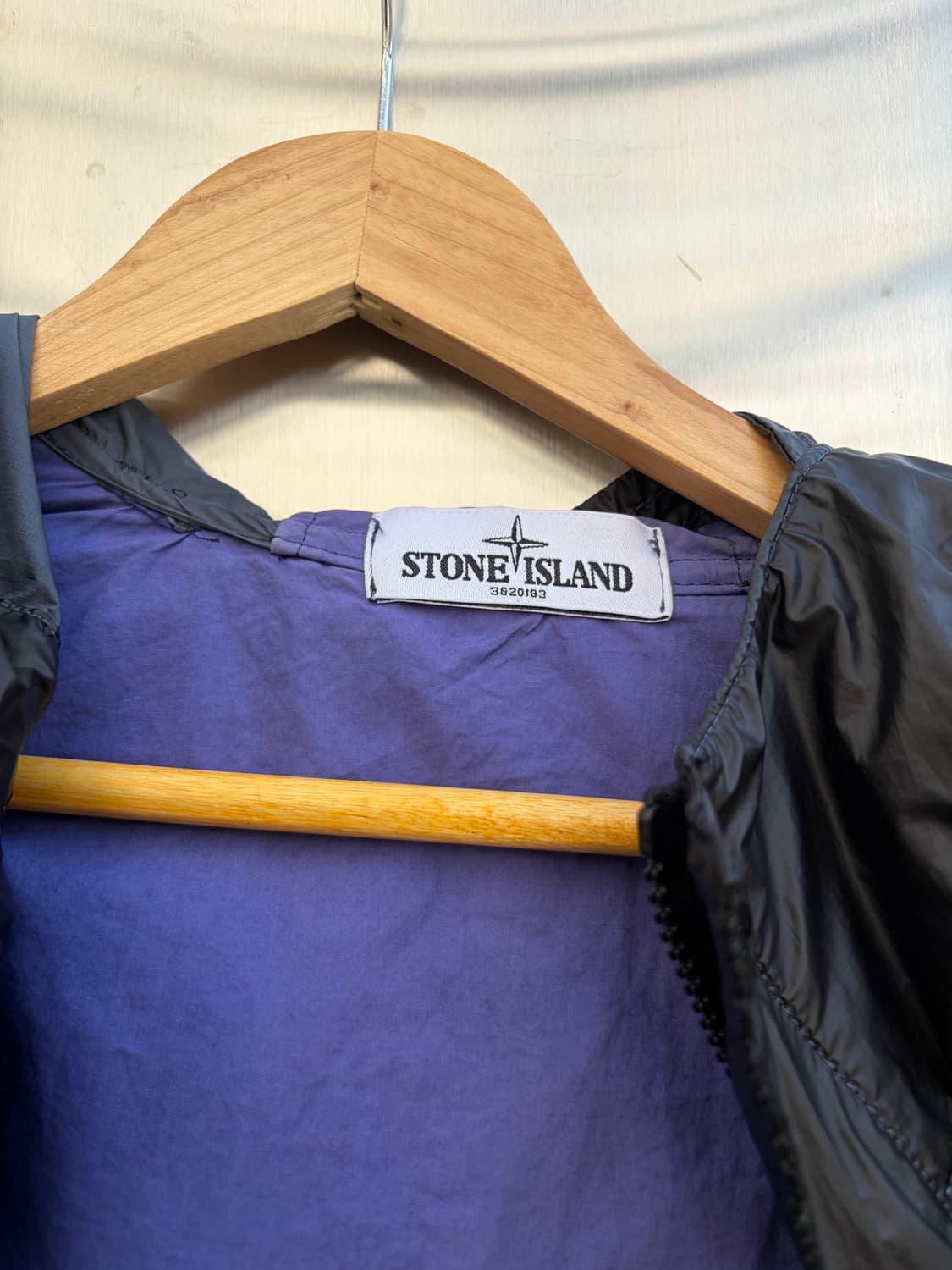 스톤아일랜드 글라스 자켓,바람막이(양홍원 착용) 상품이미지8