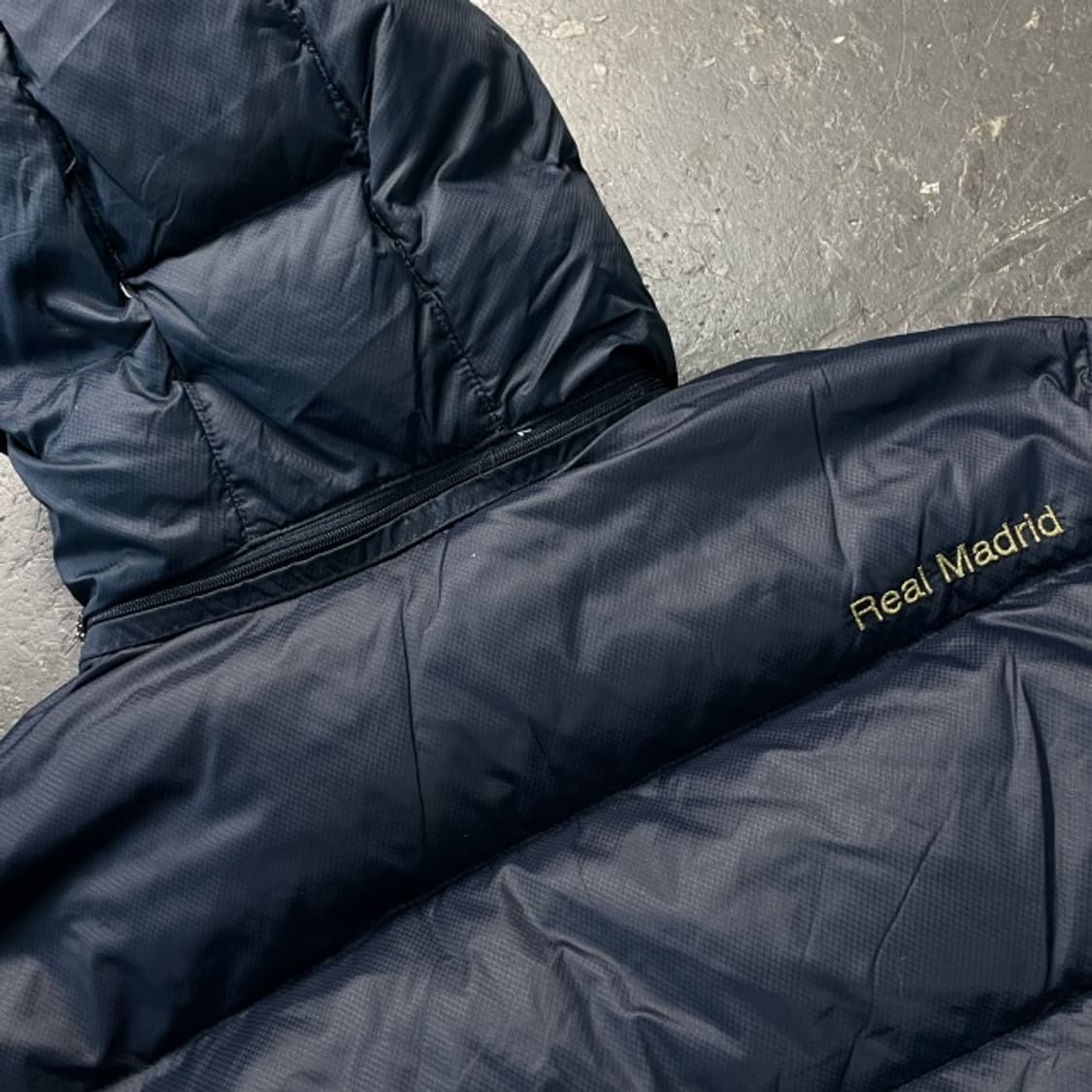 100 아디다스 레알마드리드 패딩 상품이미지6