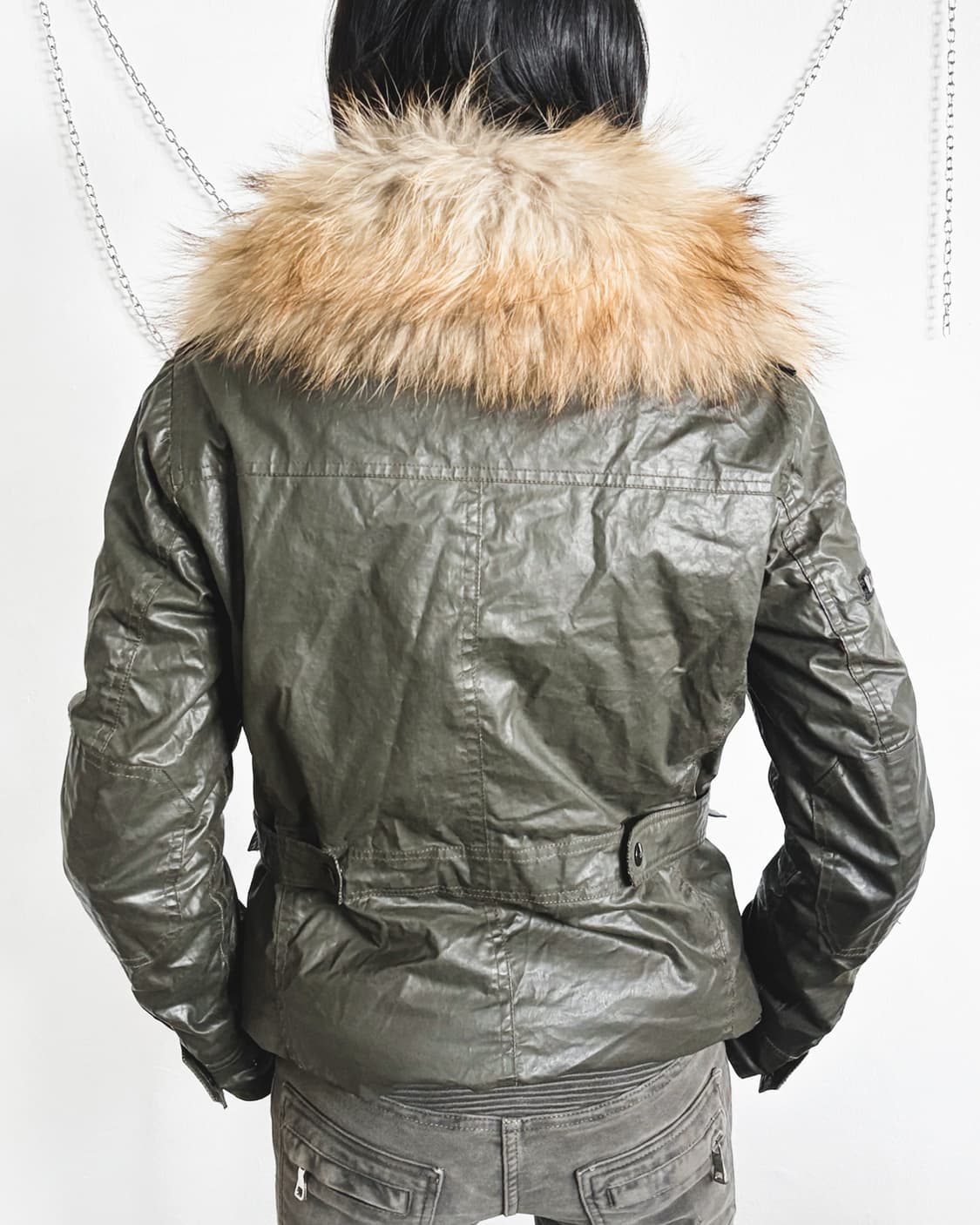 SAM nyc 라쿤 퍼 딥카키 글로시 크롭 파카 상품이미지4