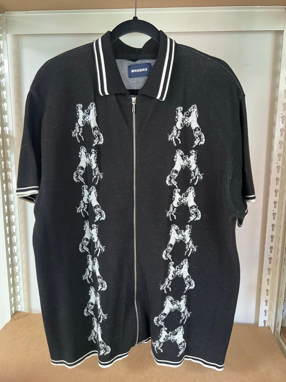 위캔더스 반팔니트집업 상품이미지1