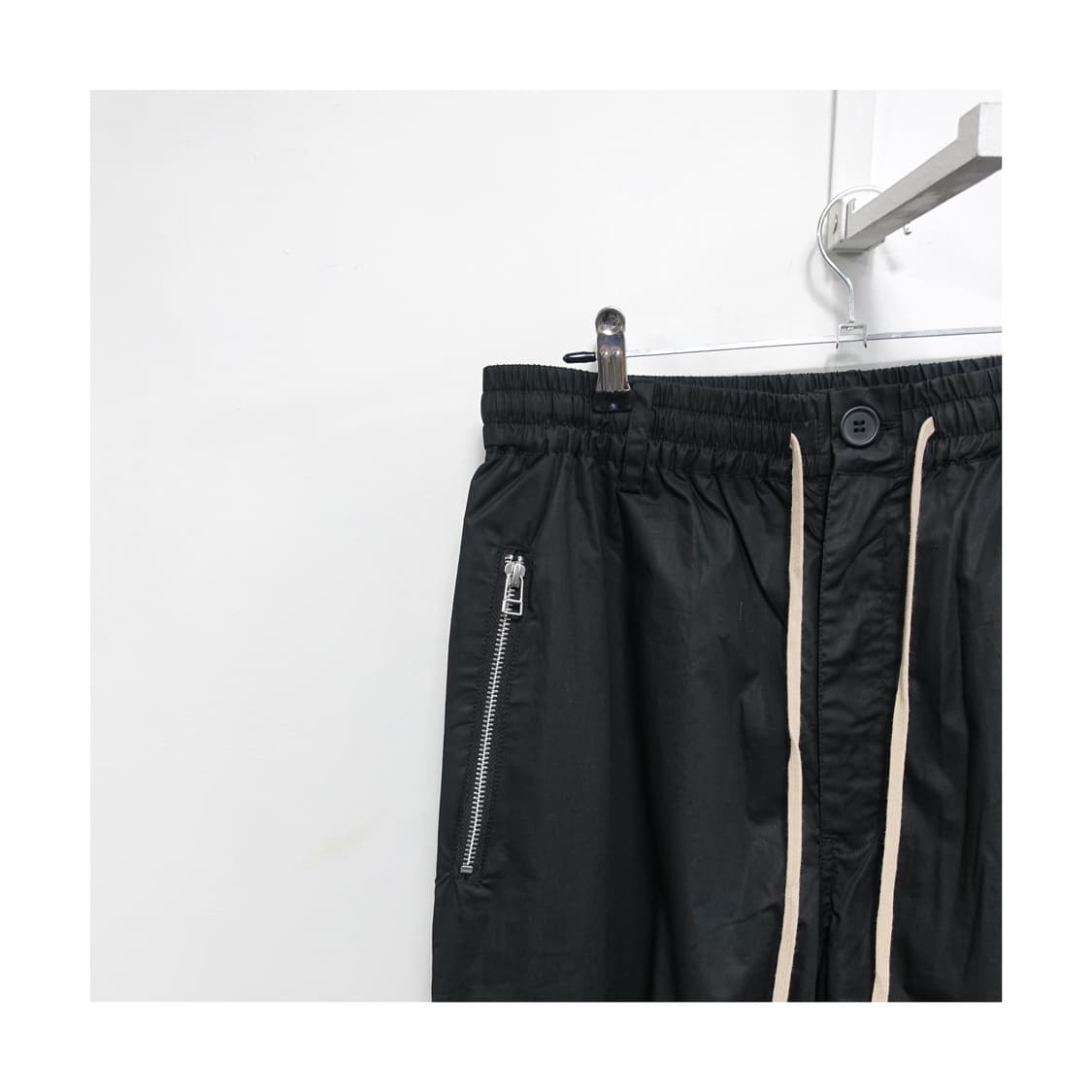 [M] DANKE SCHON  당케쉔 페이퍼 코팅 스트링 팬츠  상품이미지5