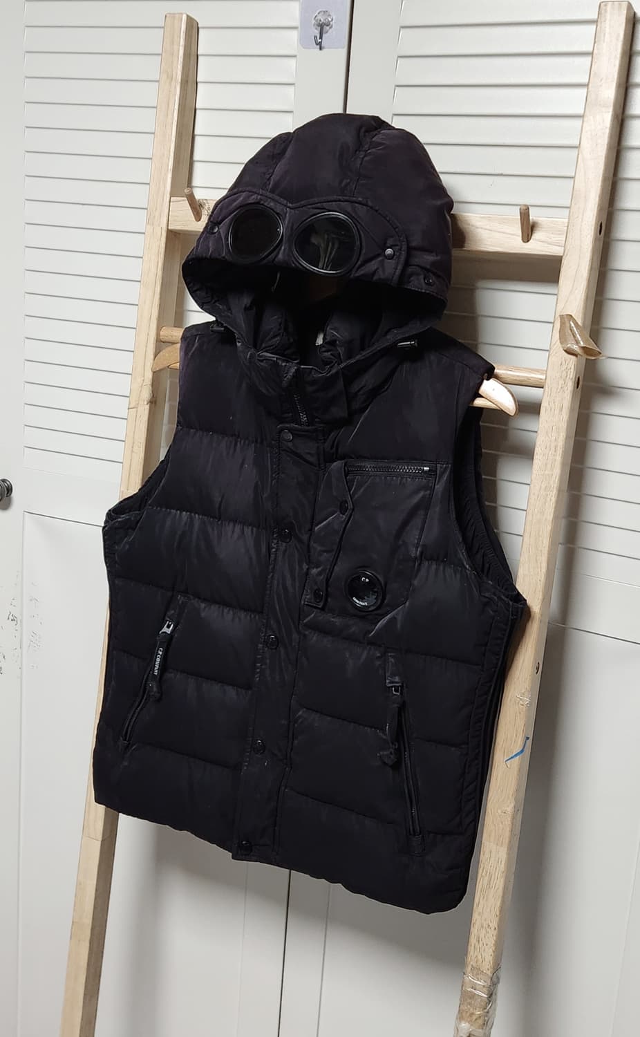 cp컴퍼니 고글 렌즈 밀레밀리아 조끼 패딩 상품이미지2