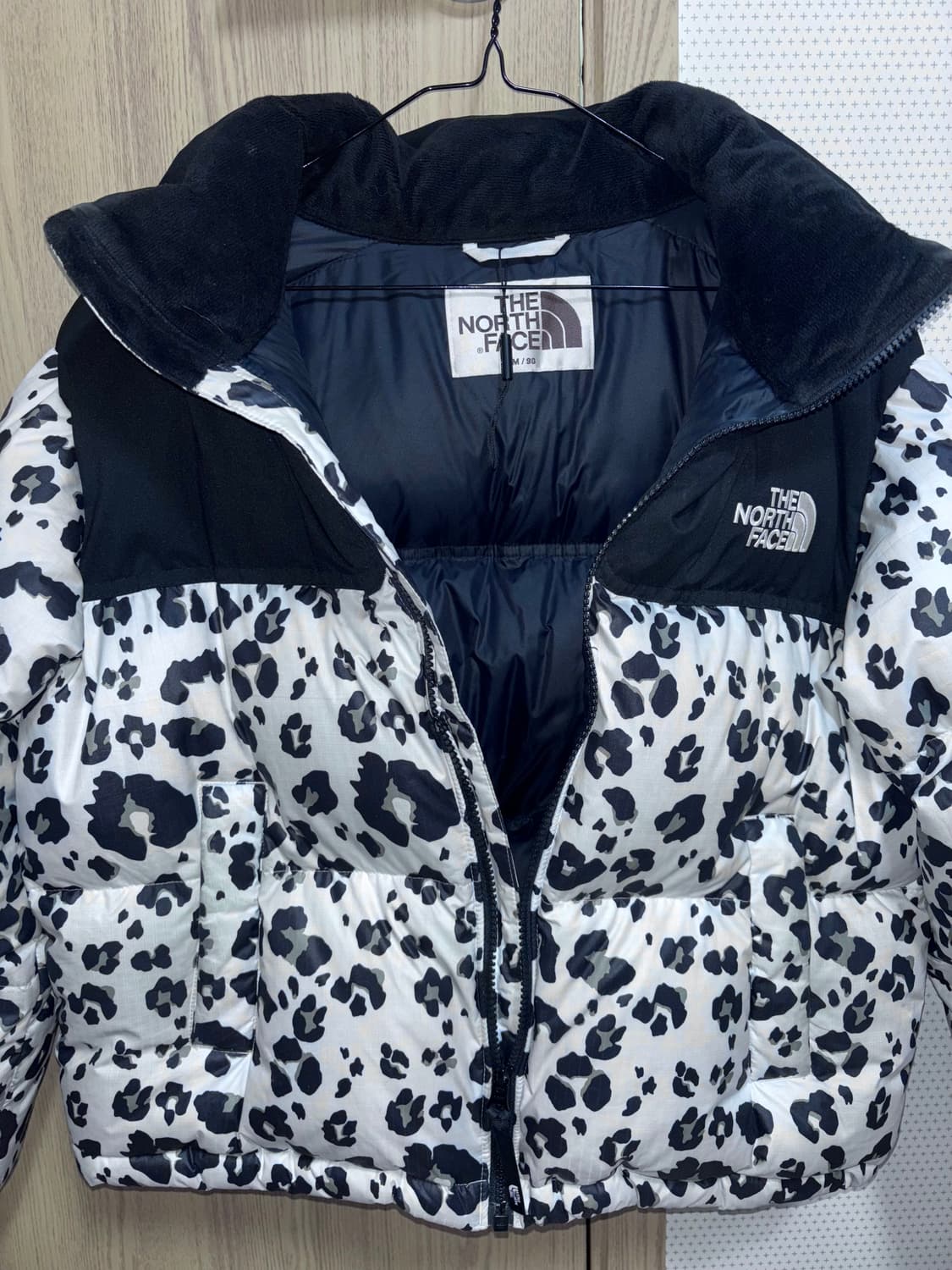 노스페이스 눕시 호피 패딩 상품이미지3