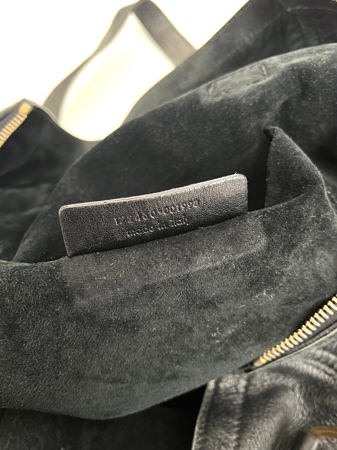 생로랑 레더 다운타운백 상품이미지8