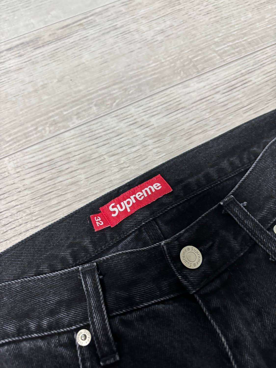 [32] 슈프림 페인터 데님 팬츠 24ss 상품이미지4