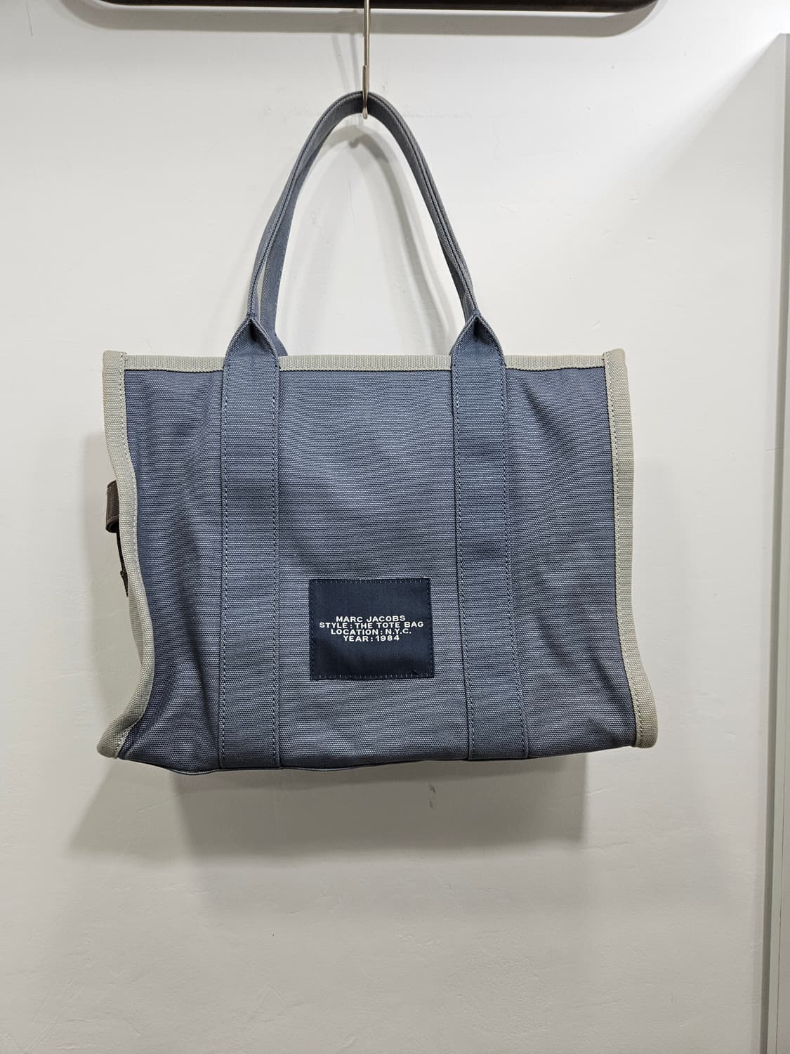 마크제이콥스(MarcJacobs) 투톤 캔버스 토드백  상품이미지8