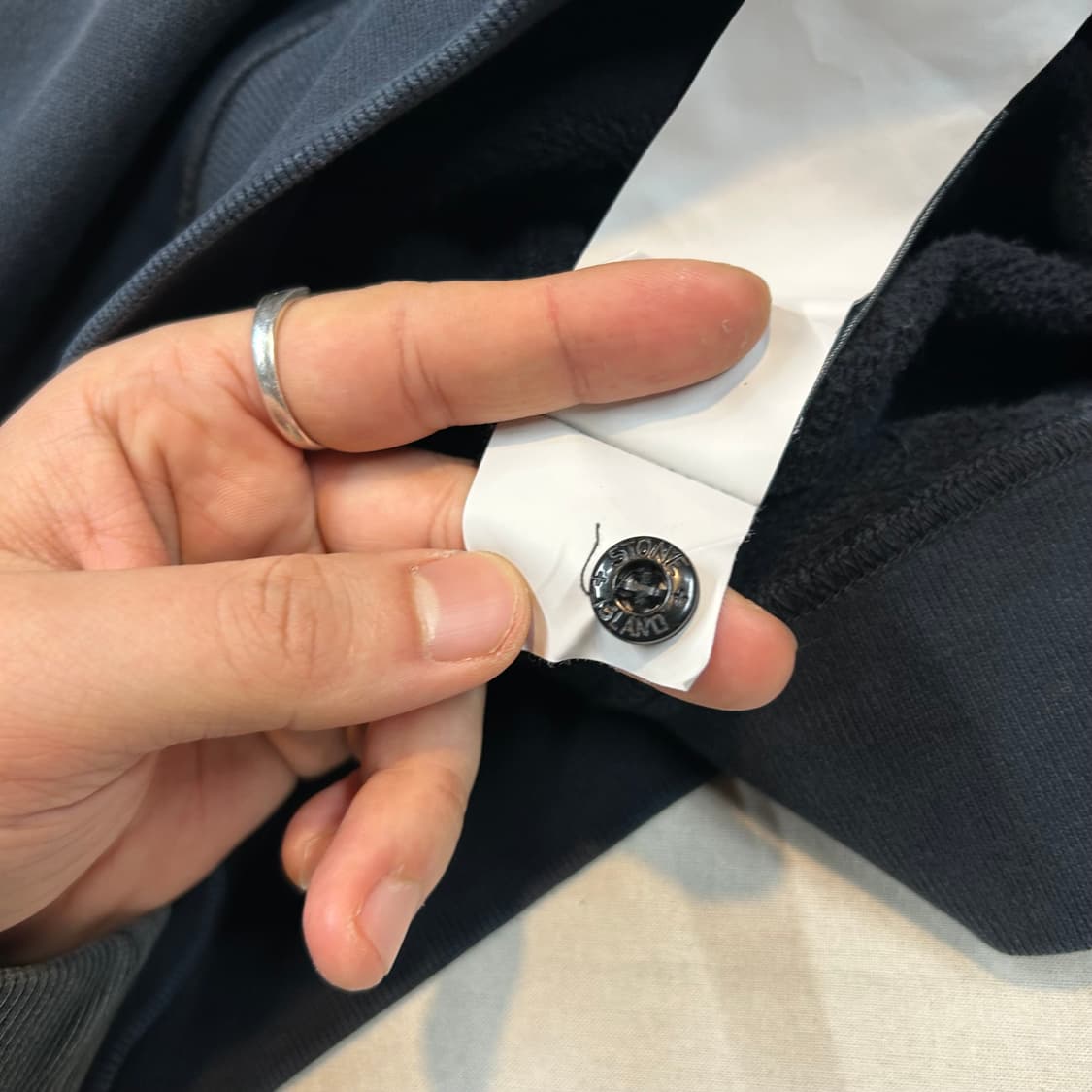 M) 스톤아일랜드 블랙 맨투맨 스웨트셔츠 상품이미지9