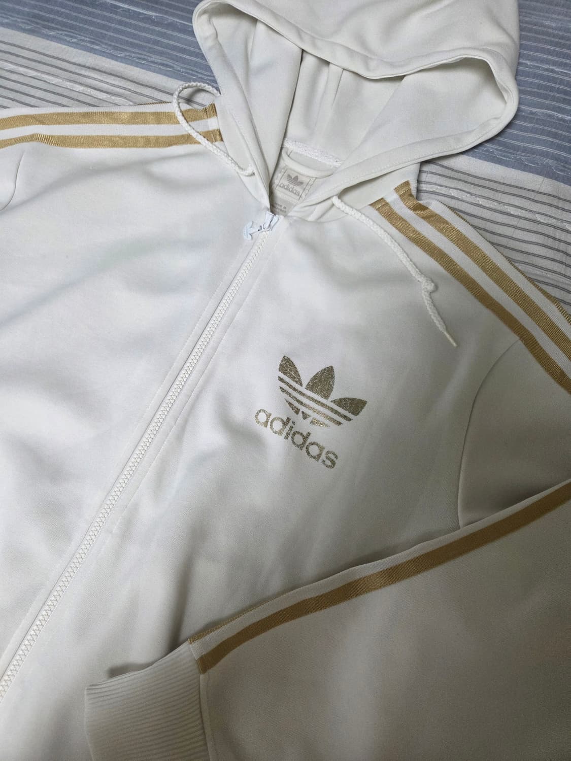 아디다스 대대장 흰골 후드플락 상품이미지1