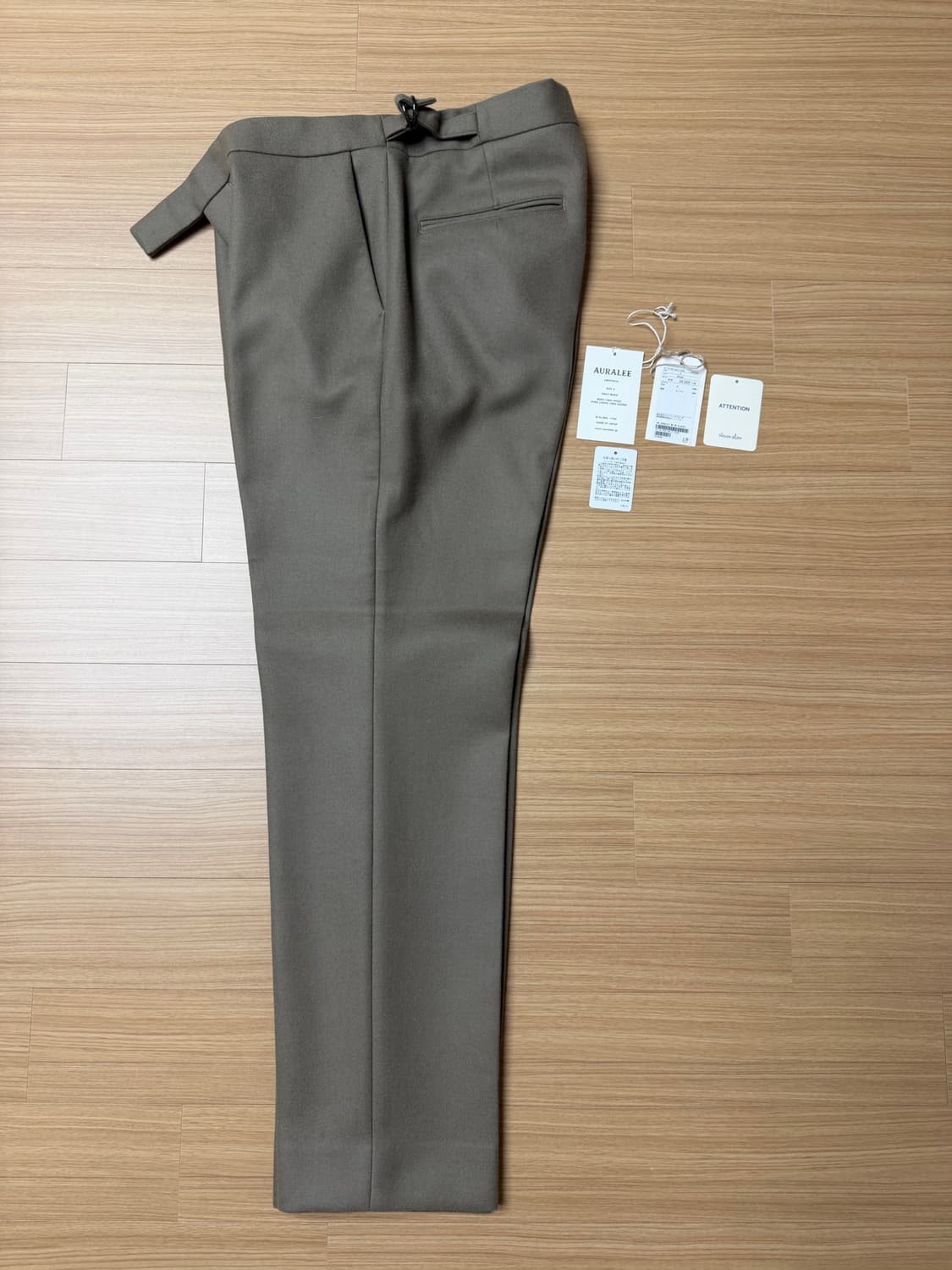 오라리(Auralee) 멜튼울 슬랙스 그레이 베이지 4 상품이미지1