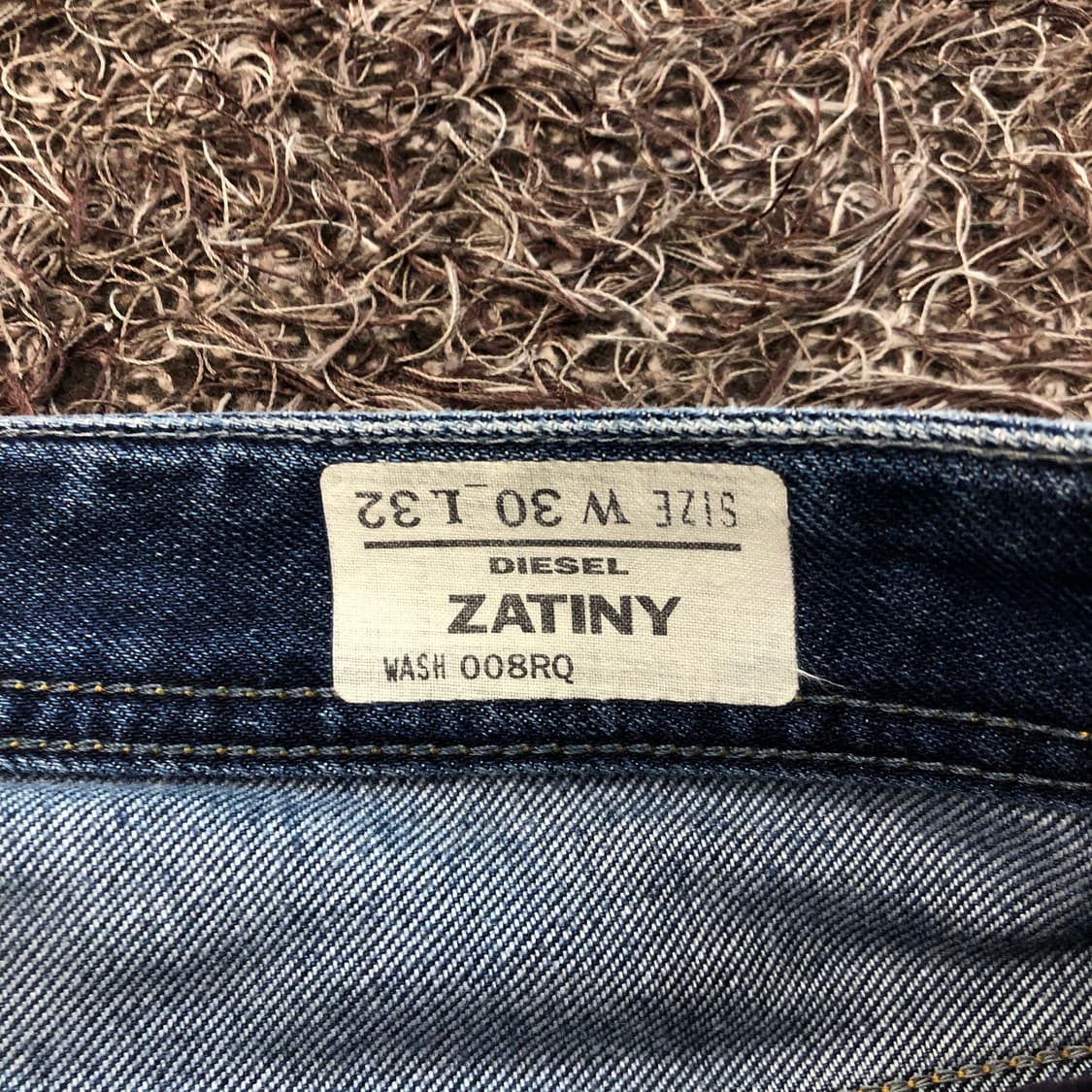 디젤 ZATINY 워싱 디스 부츠컷 데님 팬츠 상품이미지6