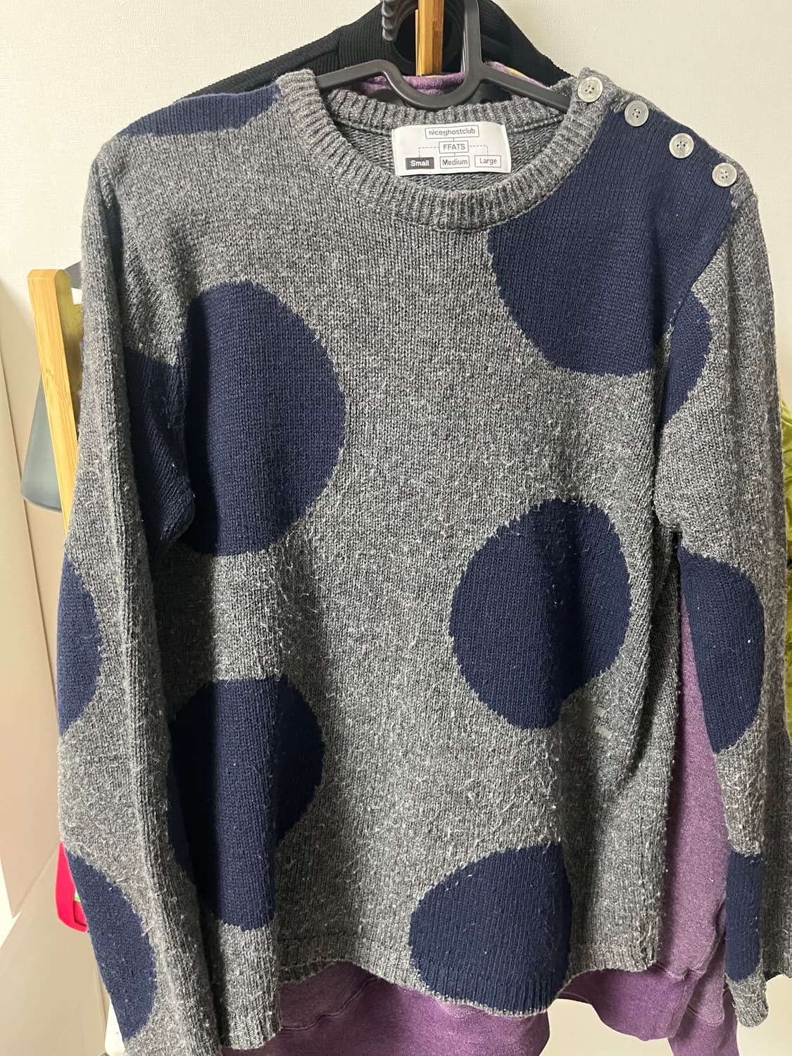 나이스고스트클럽 도트 니트 상품이미지2