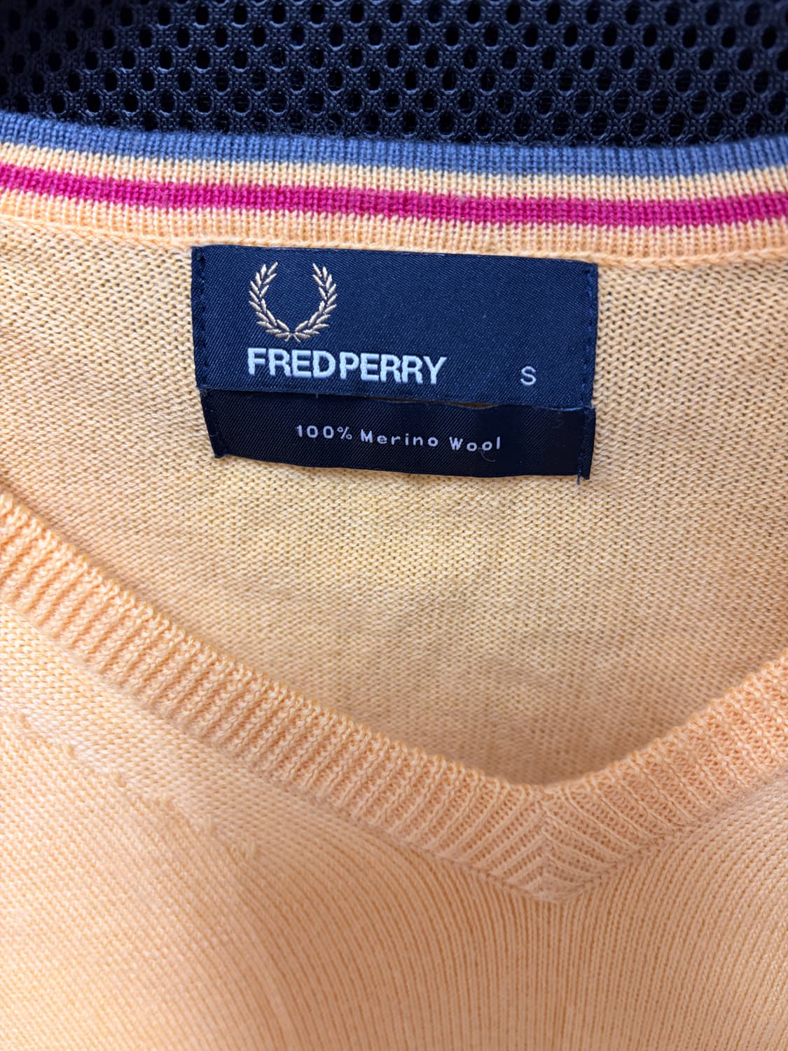 프레드페리 브이넥 니트 상품이미지3