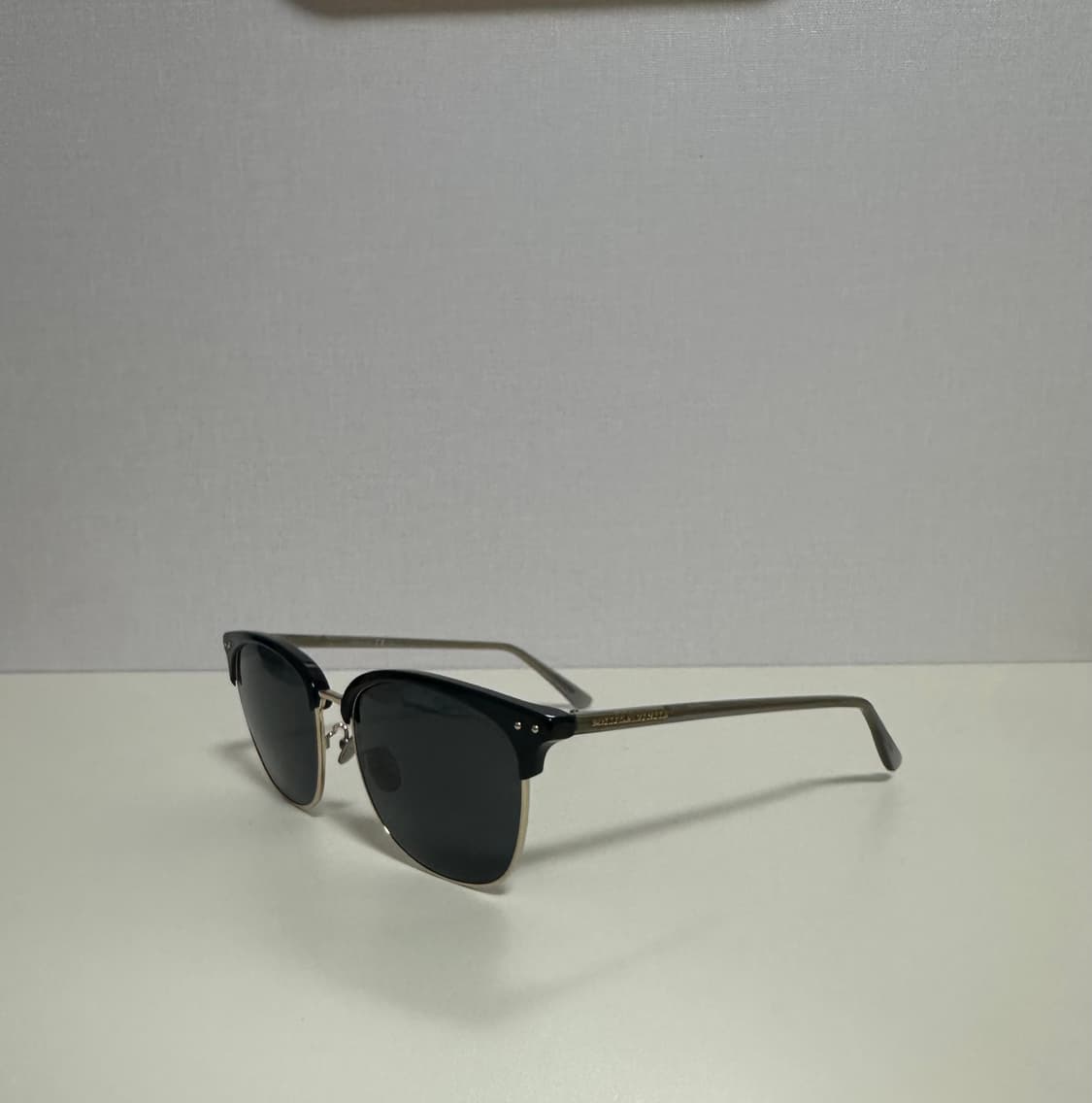 보테가베네타 선글라스 판매합니다 상품이미지6