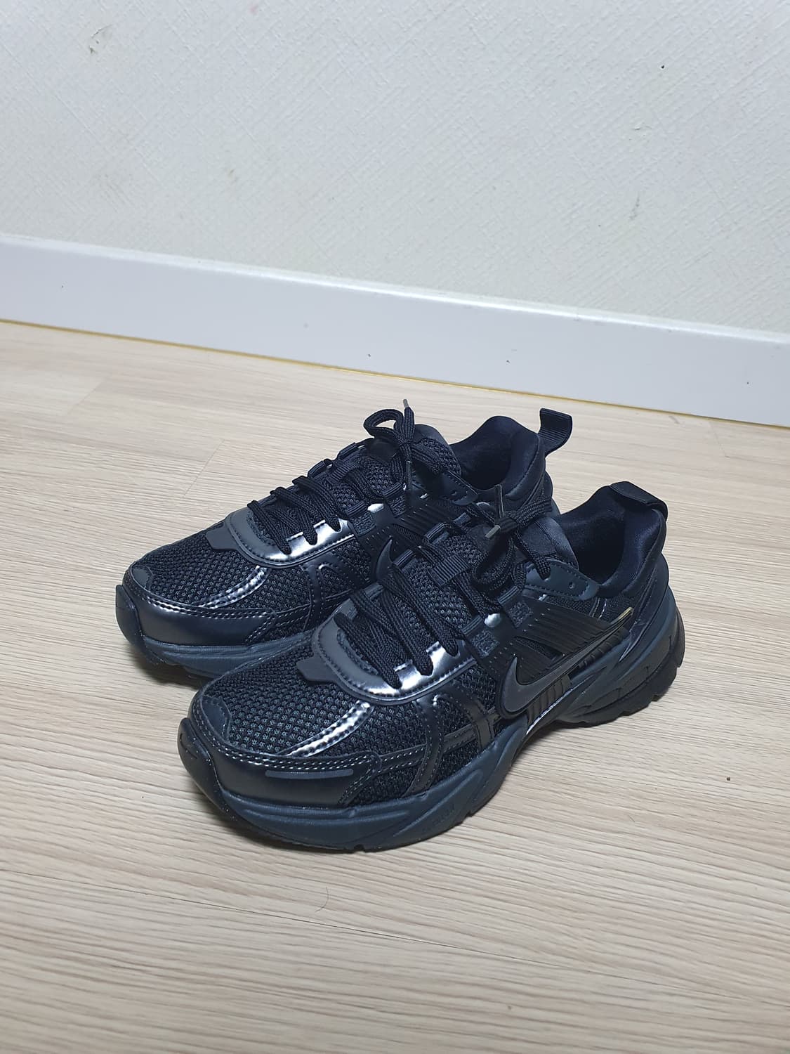 나이키 v2k 런 운동화 235 상품이미지4