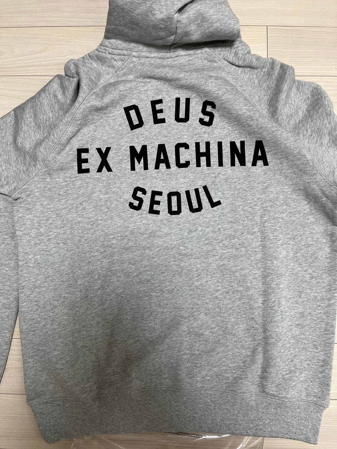 [M] 데우스 엑스 마키나 서울 컬리지 어드레스 후드 그레이 상품이미지3
