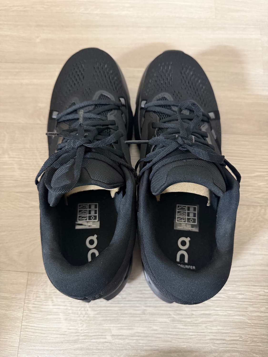 온러닝 클라우드서퍼2 새상품 265 상품이미지2