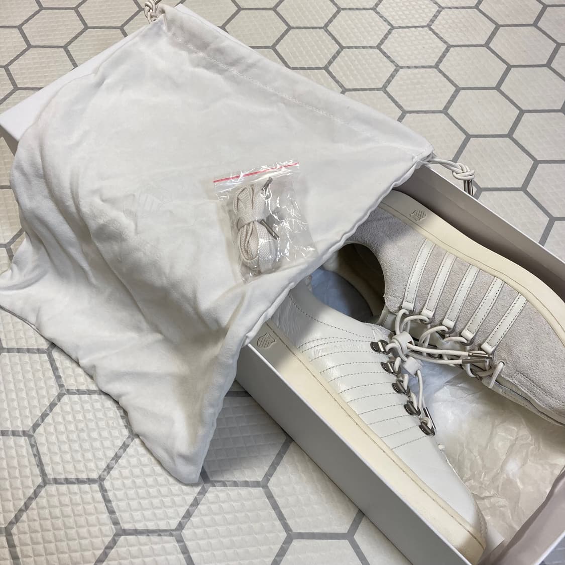 (270) 엔지니어드가먼츠 23SS x 케이스위스  클래식GT 화이트 상품이미지9