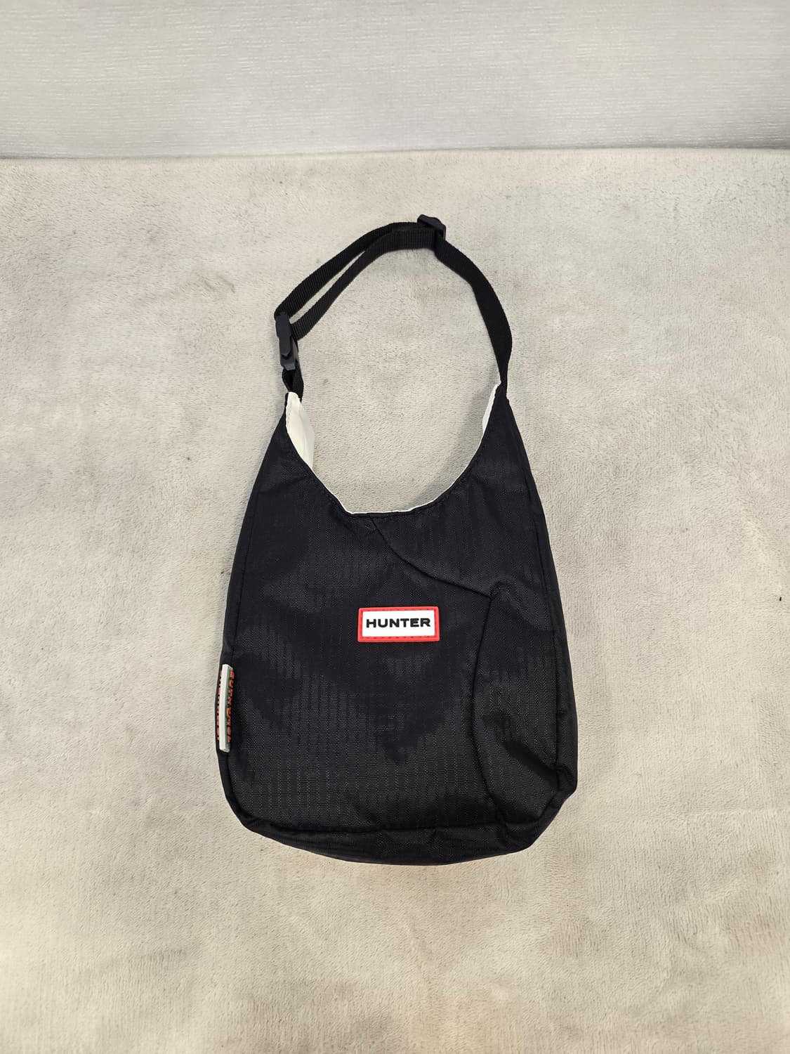 헌터 유시몰 미니 호보백 블랙 토트백 상품이미지1