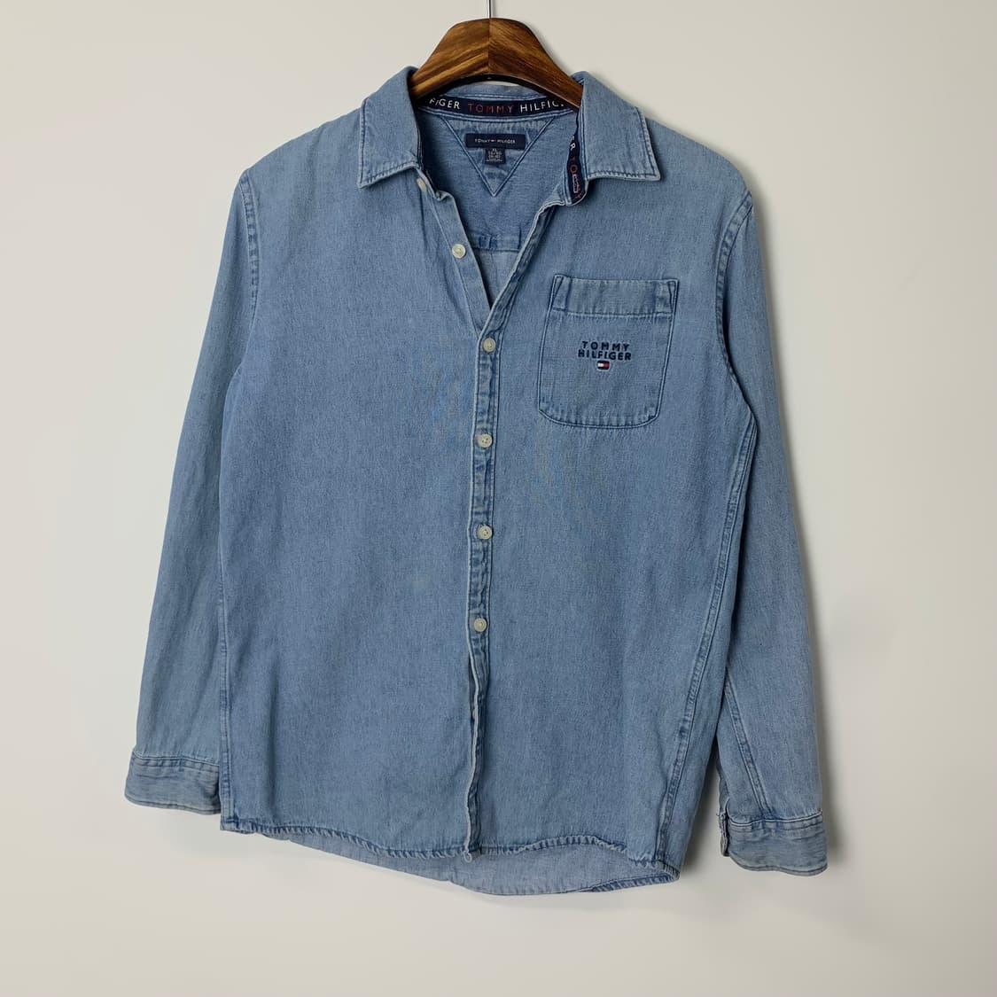 타미힐피거 포켓 데님 셔츠 상품이미지2