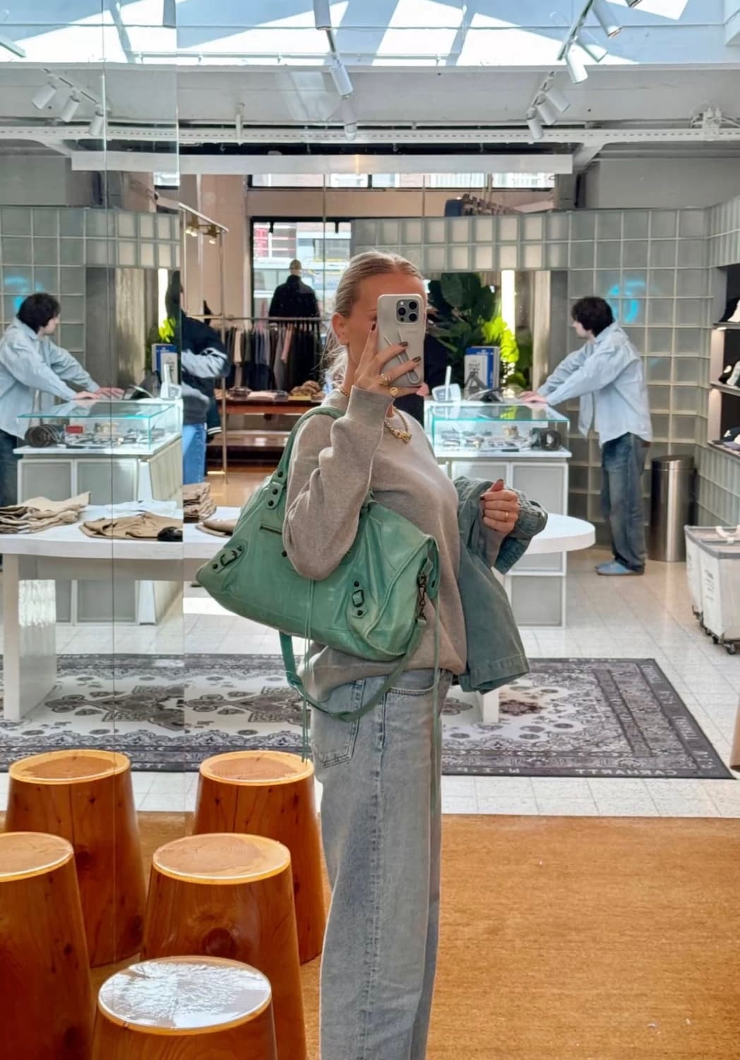 발렌시아가 클래식 모터백 엔틱브라운 상품이미지8