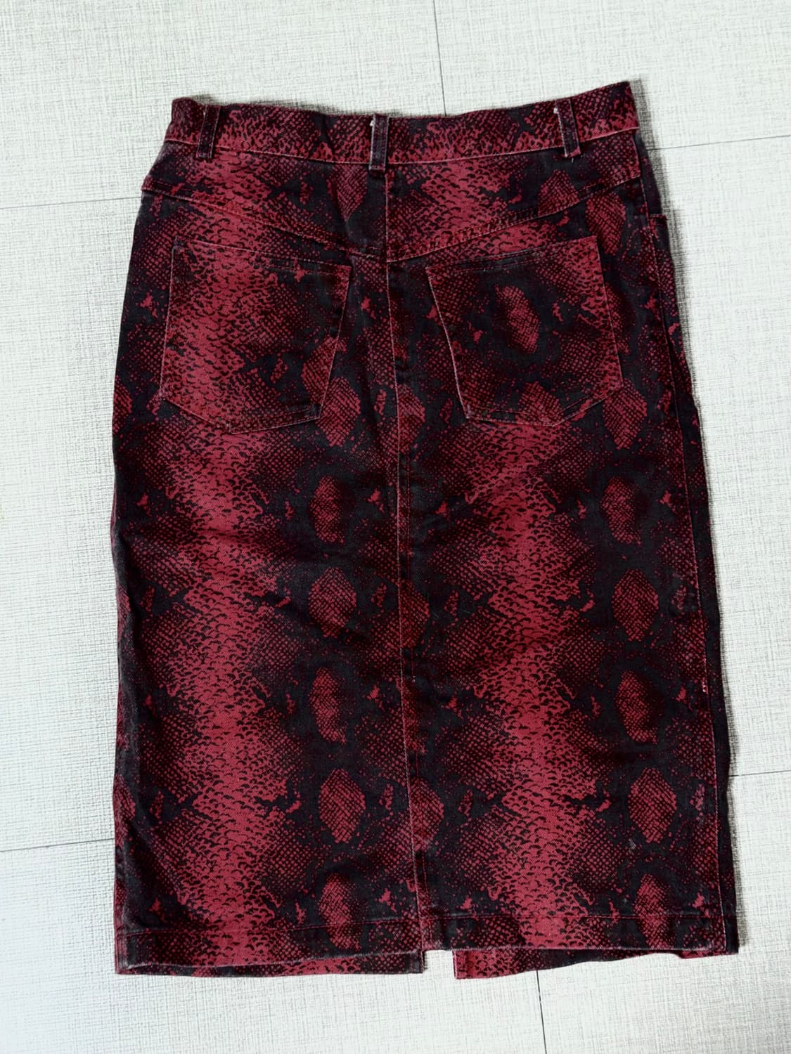 스네이크패턴 미디 스커트 상품이미지3