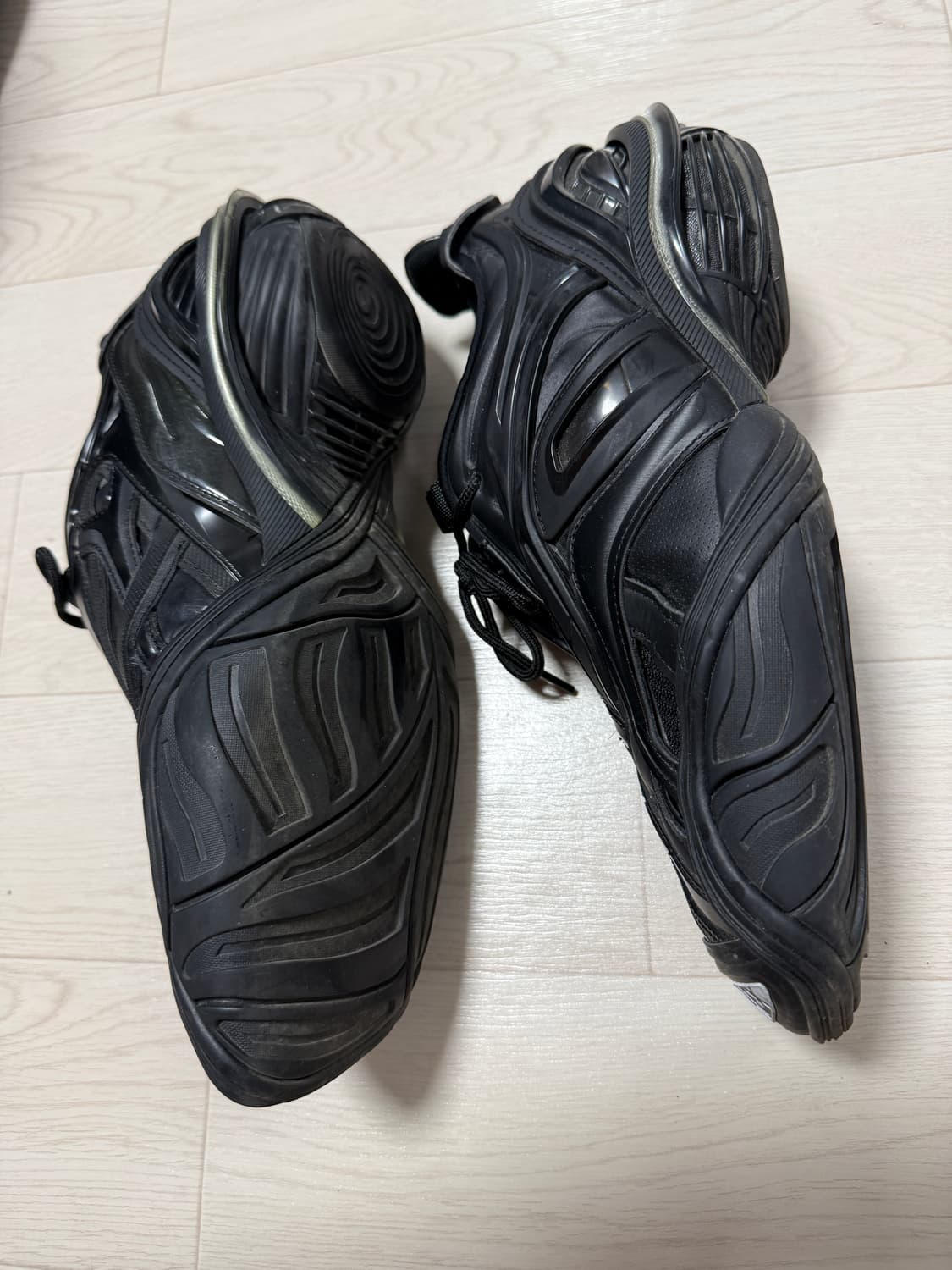 발렌시아가 타이렉스 블랙 43 구성품X 상품이미지3