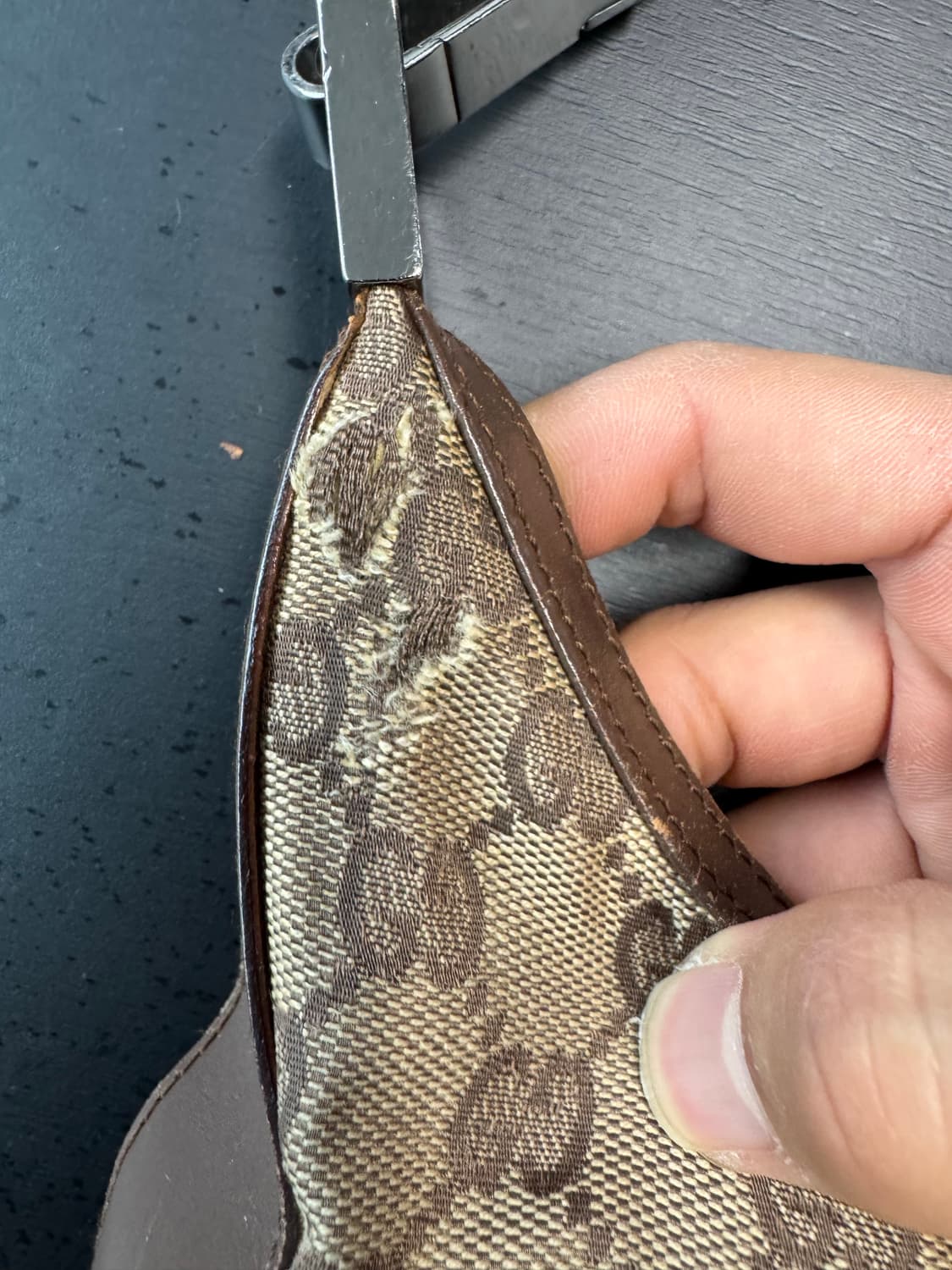 구찌 GG로고 자가드 숄더백 상품이미지6