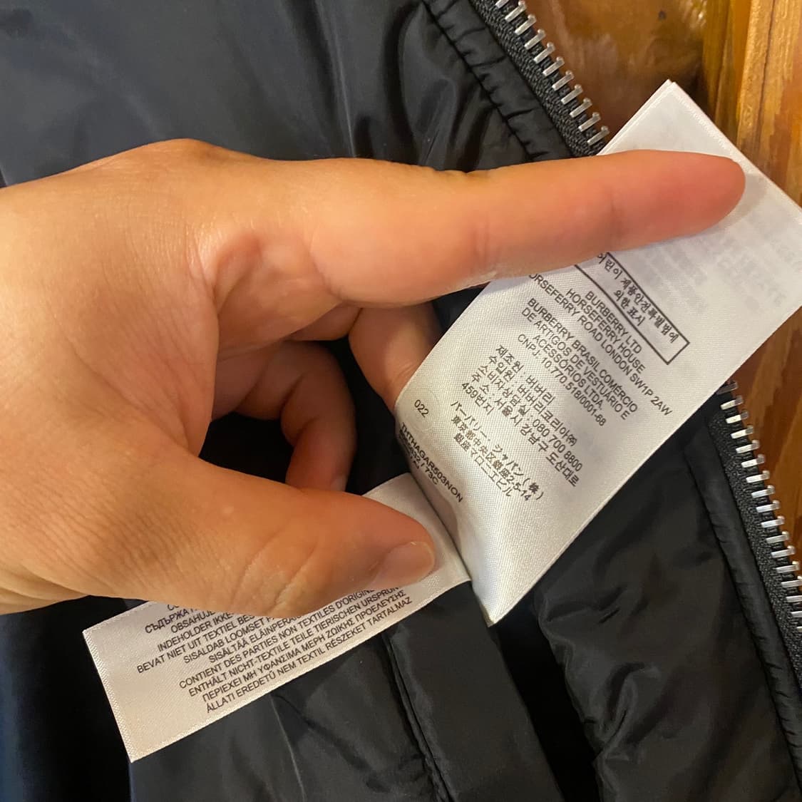 버버리 봄버 자켓 새상품 팝니다.  상품이미지8