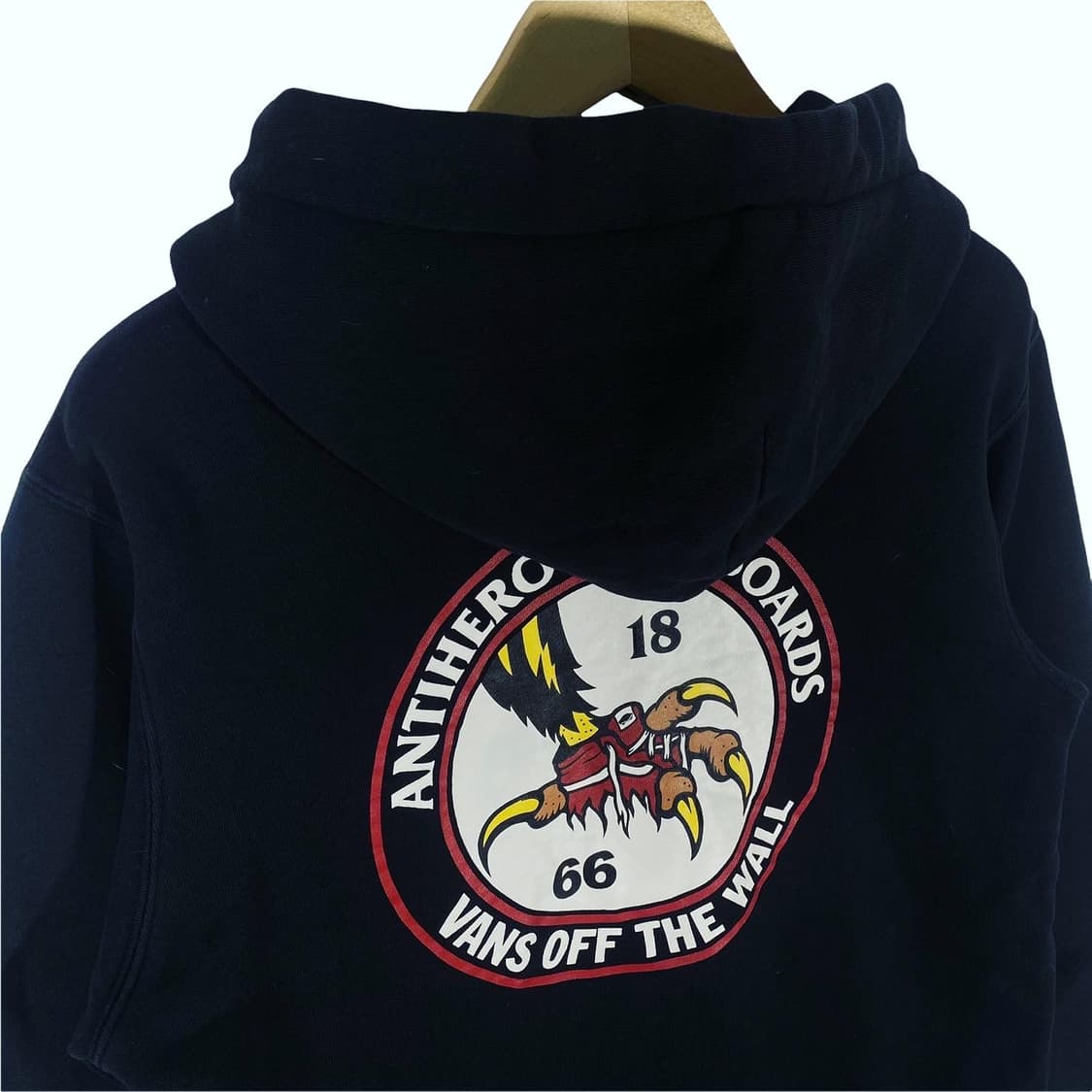 Vans x anti-hero hood zip-up 상품이미지3