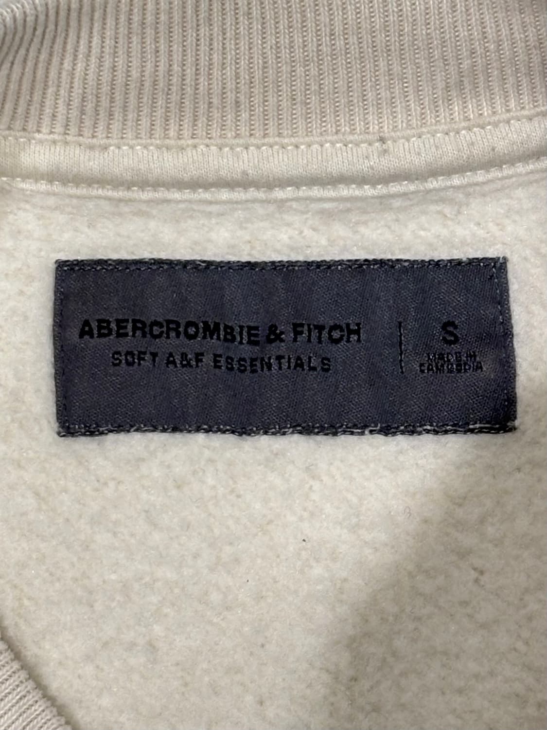 아베크롬비 스몰로고 크림 맨투맨 상품이미지7