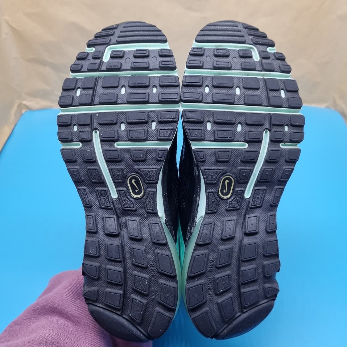 나이키 에어맥스 엑설레레이트2 여성운동화240  상품이미지3