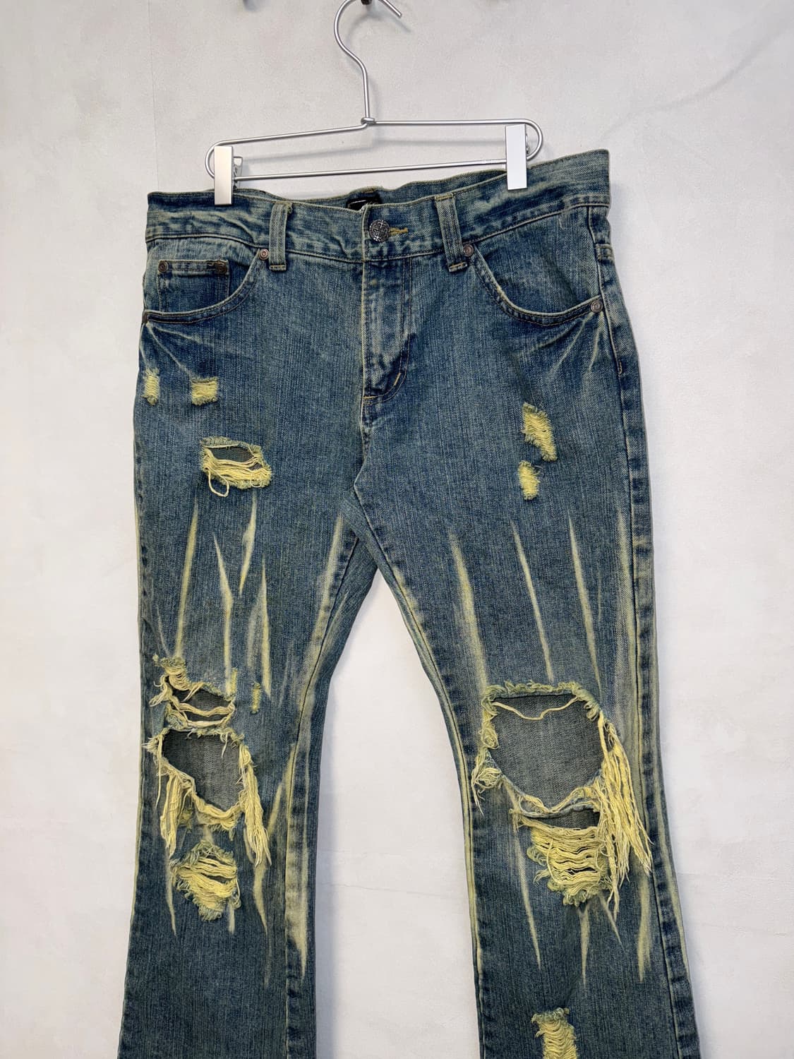 Washing denim grunge destroyed 부츠컷팬츠 상품이미지2