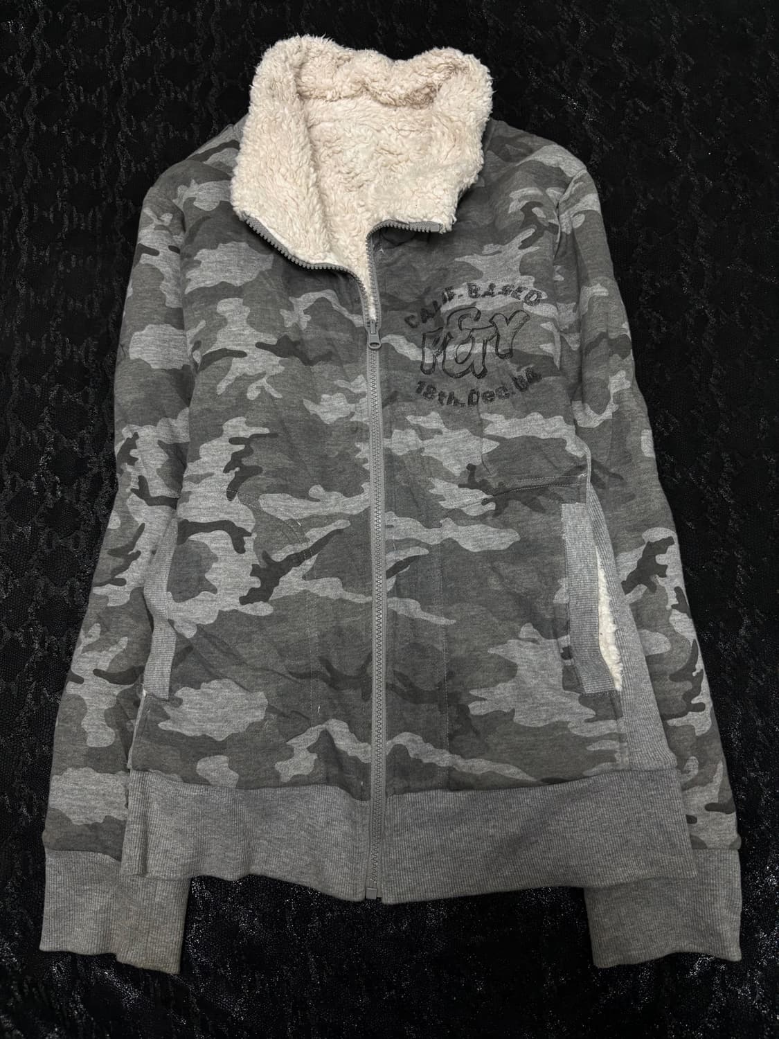 “Vintage” Grey Camo& Fleece reversible Z 상품이미지1