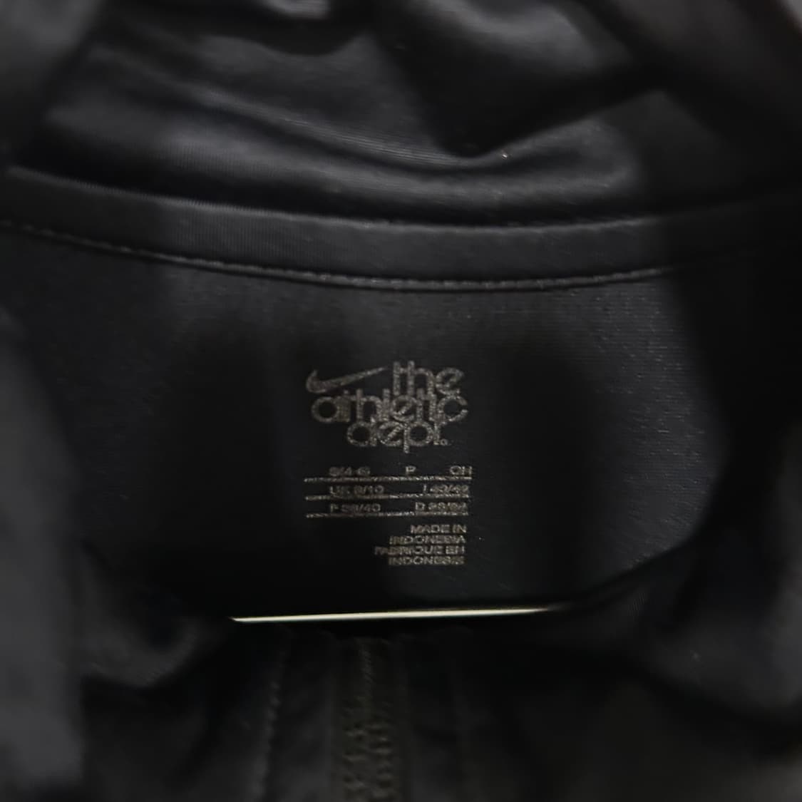 나이키 스우시 절개라인 하이넥 집업 져지 상품이미지3