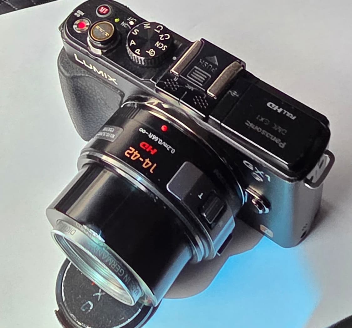 파나소닉 루믹스 GX1 카메라 14-42mm 전동줌렌즈 포함 팝니다. 상품이미지7
