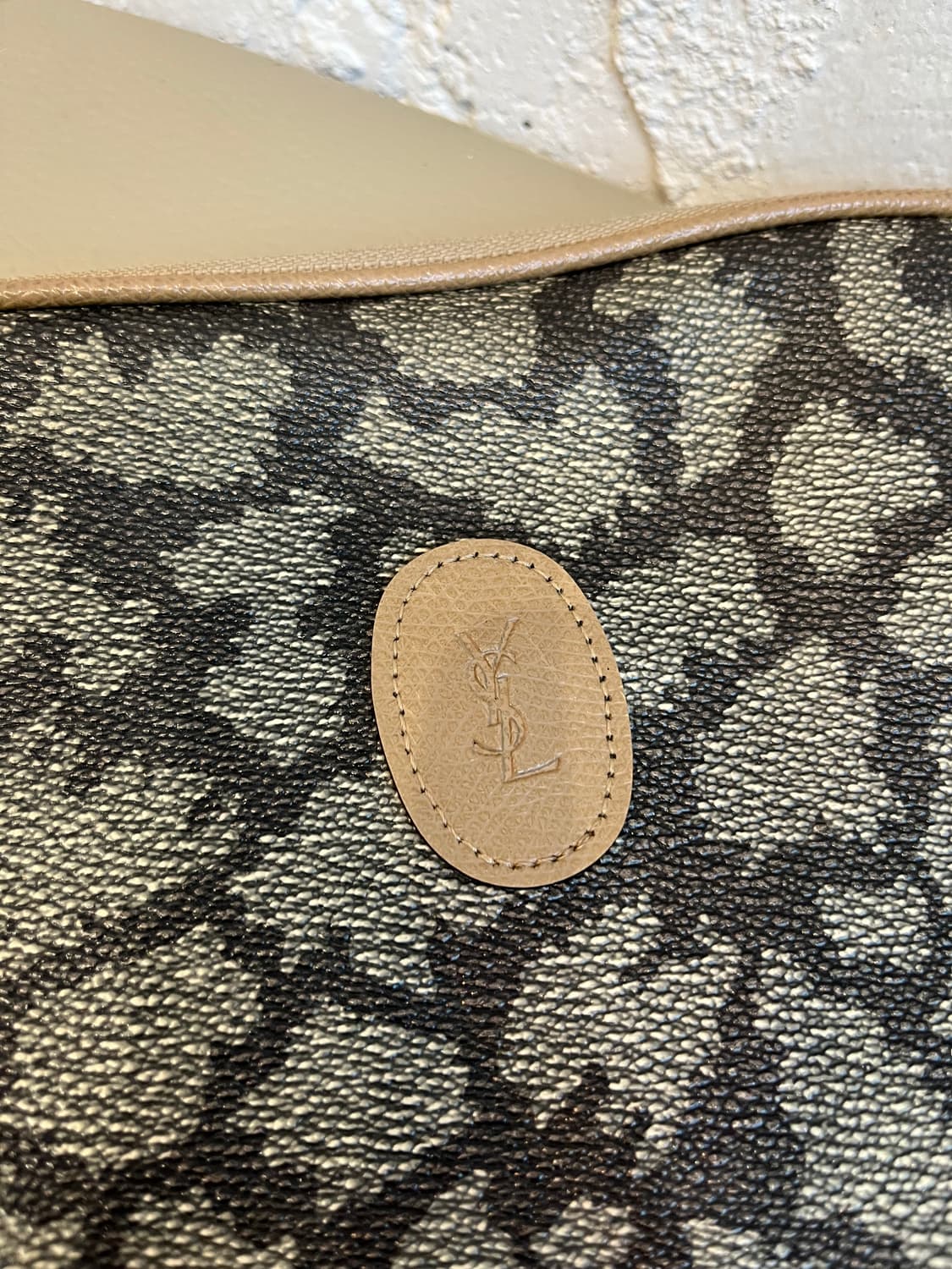 YSL 입생로랑 파우치 상품이미지2