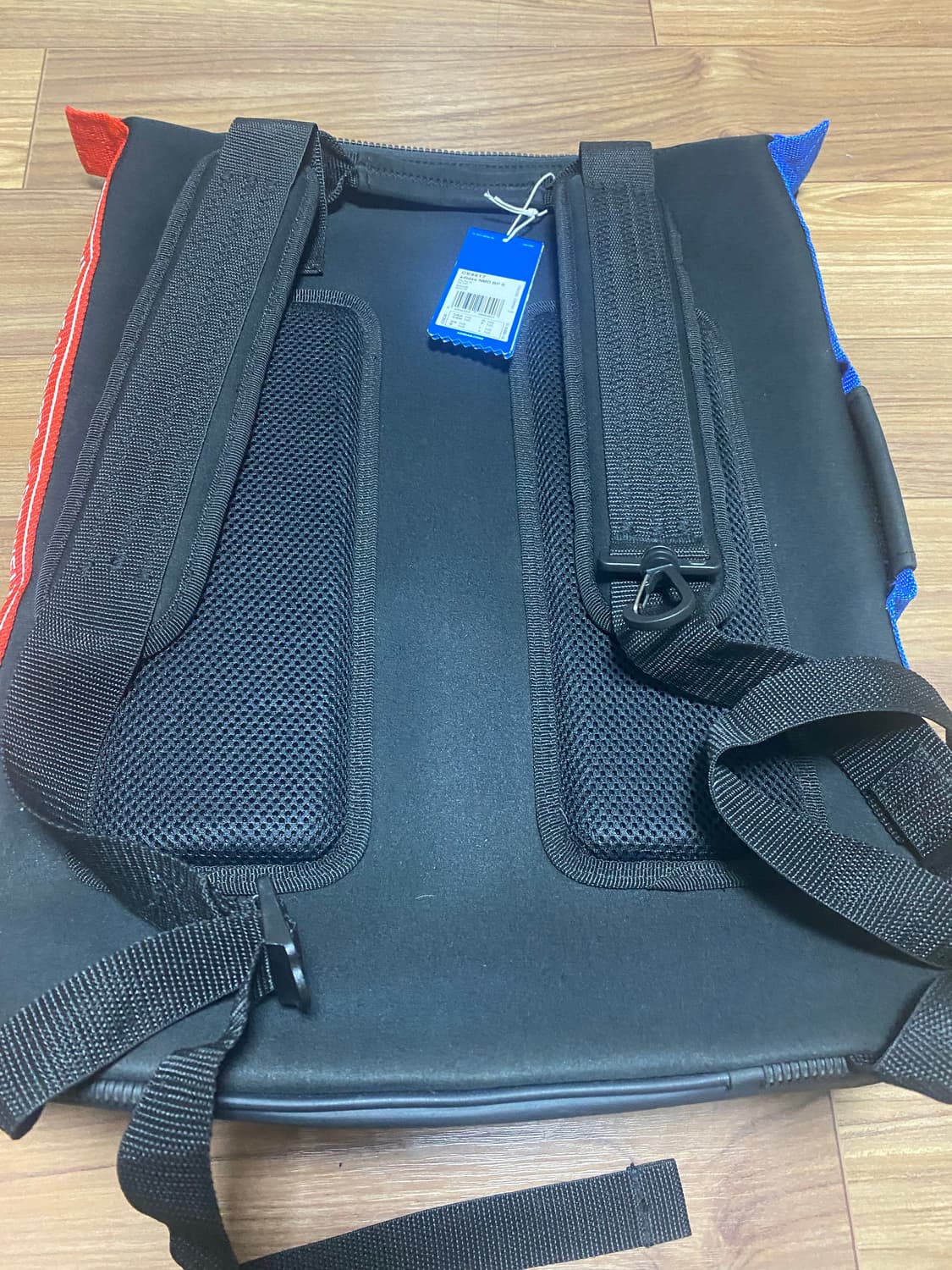 아디다스 NMD 백팩 S (CE5617) 상품이미지6