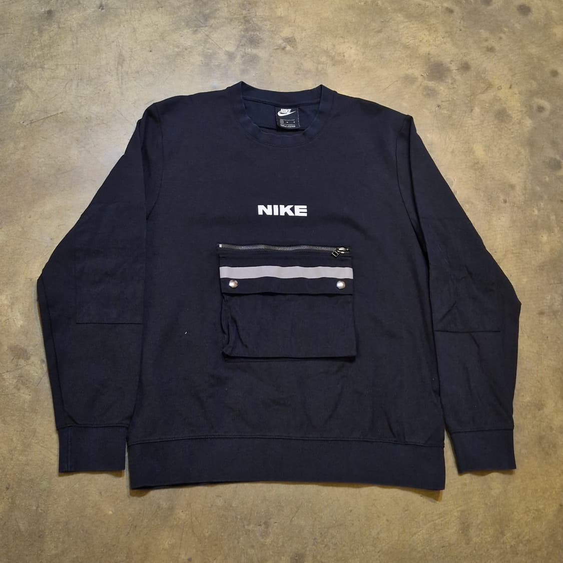 나이키 NSW 시티 메이드 스포츠 리플렉티브 크루넥 맨투맨 M 상품이미지1